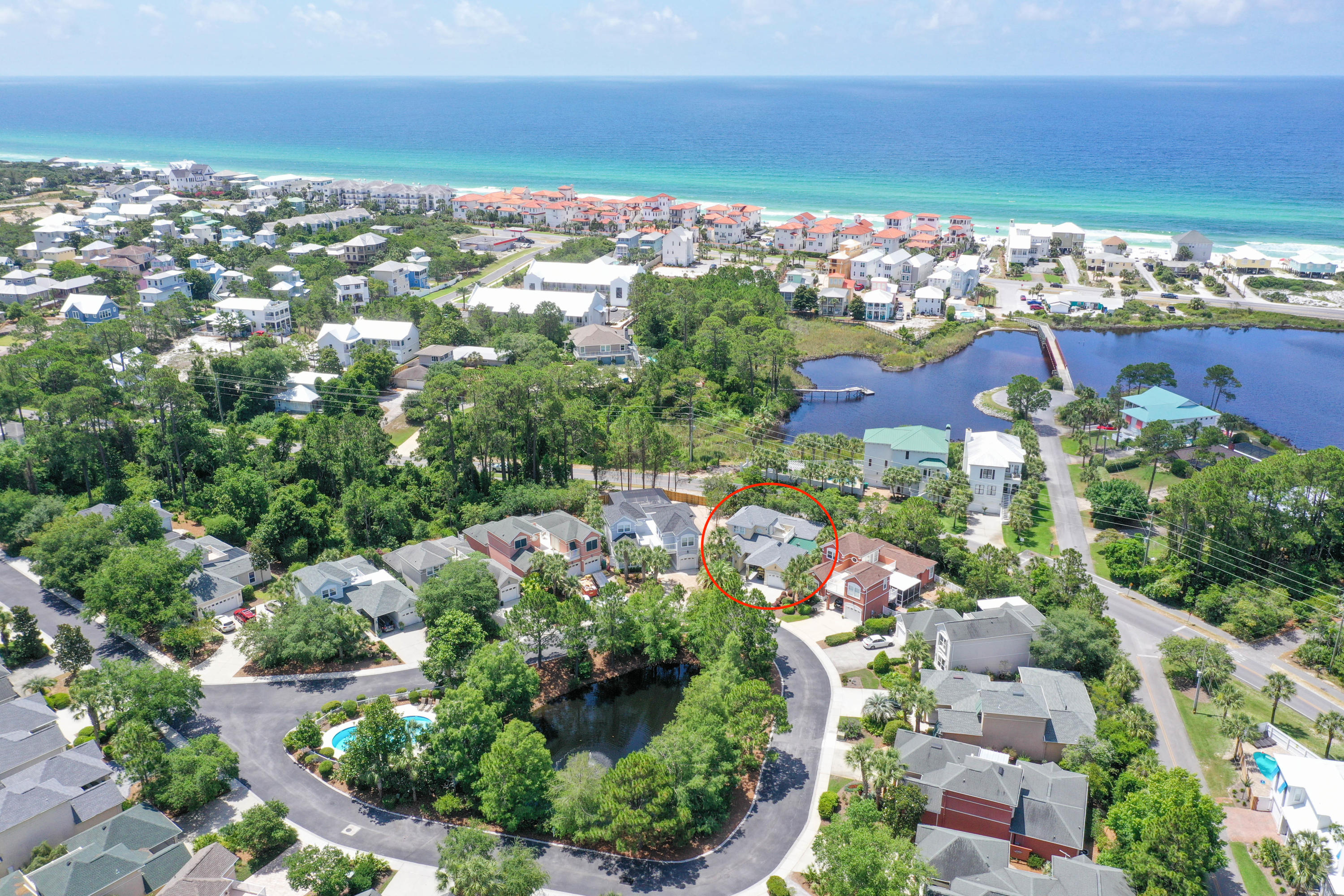 FAIRWAY VILLAS - Residential