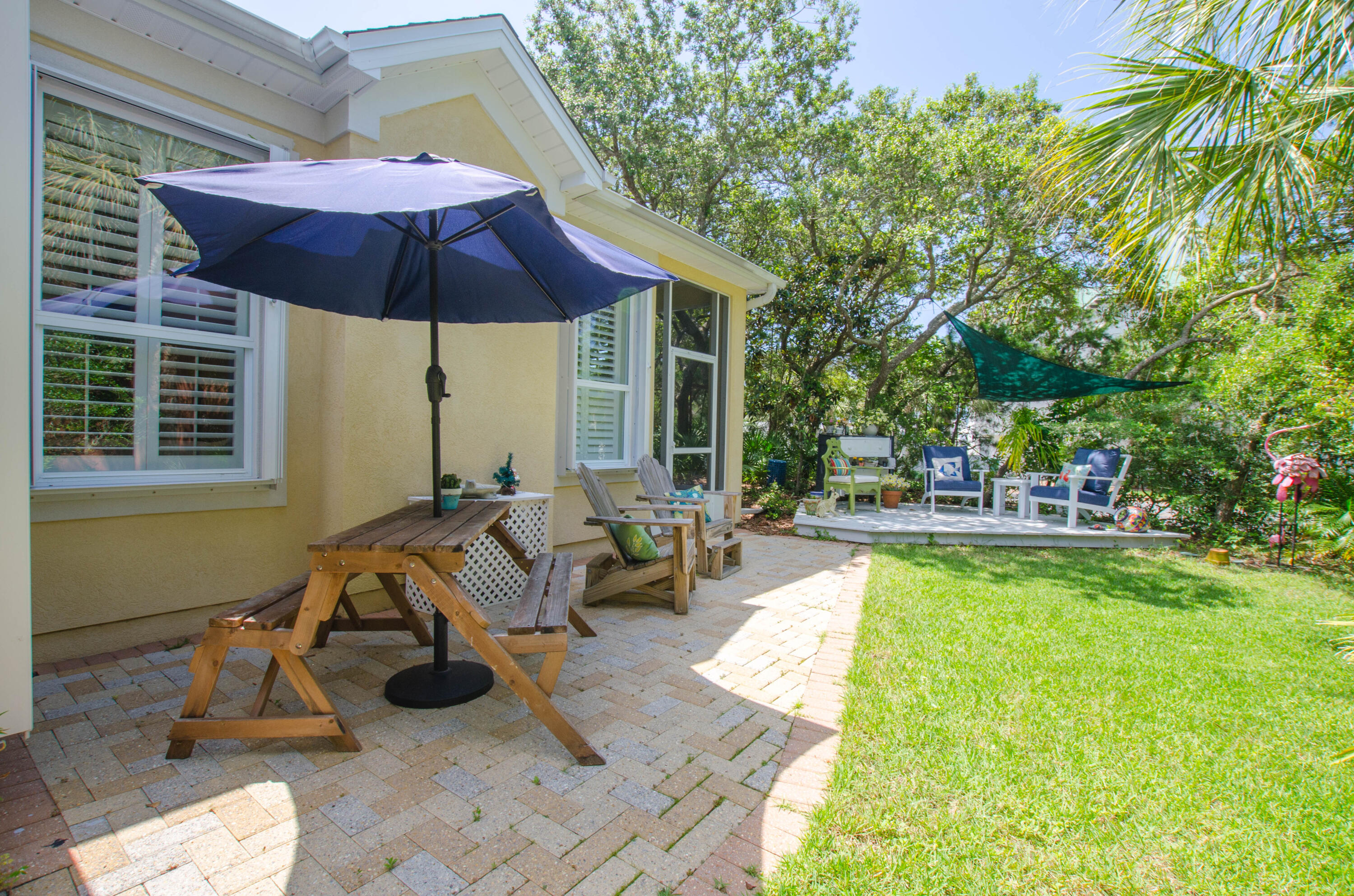 FAIRWAY VILLAS - Residential