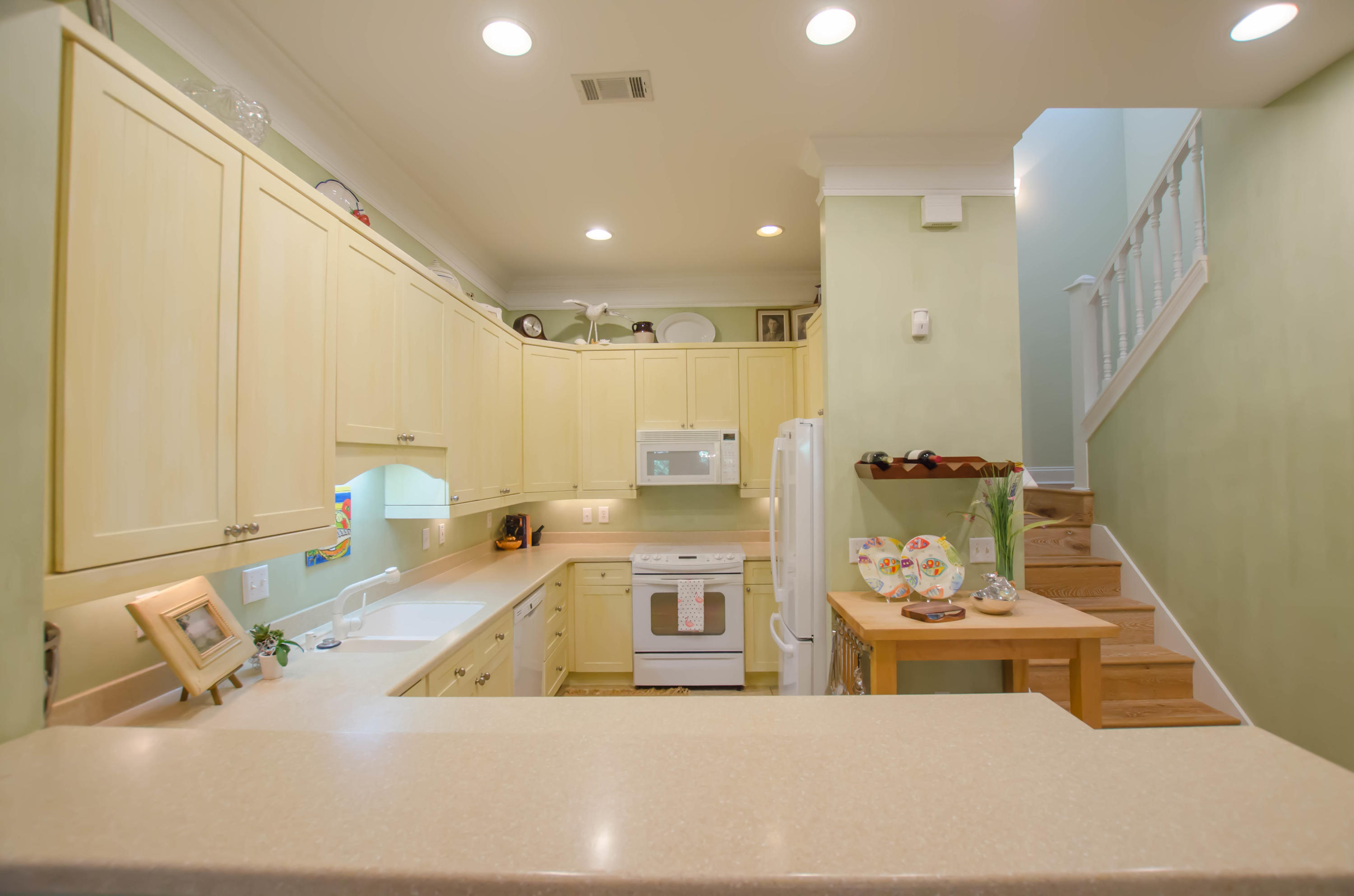 FAIRWAY VILLAS - Residential