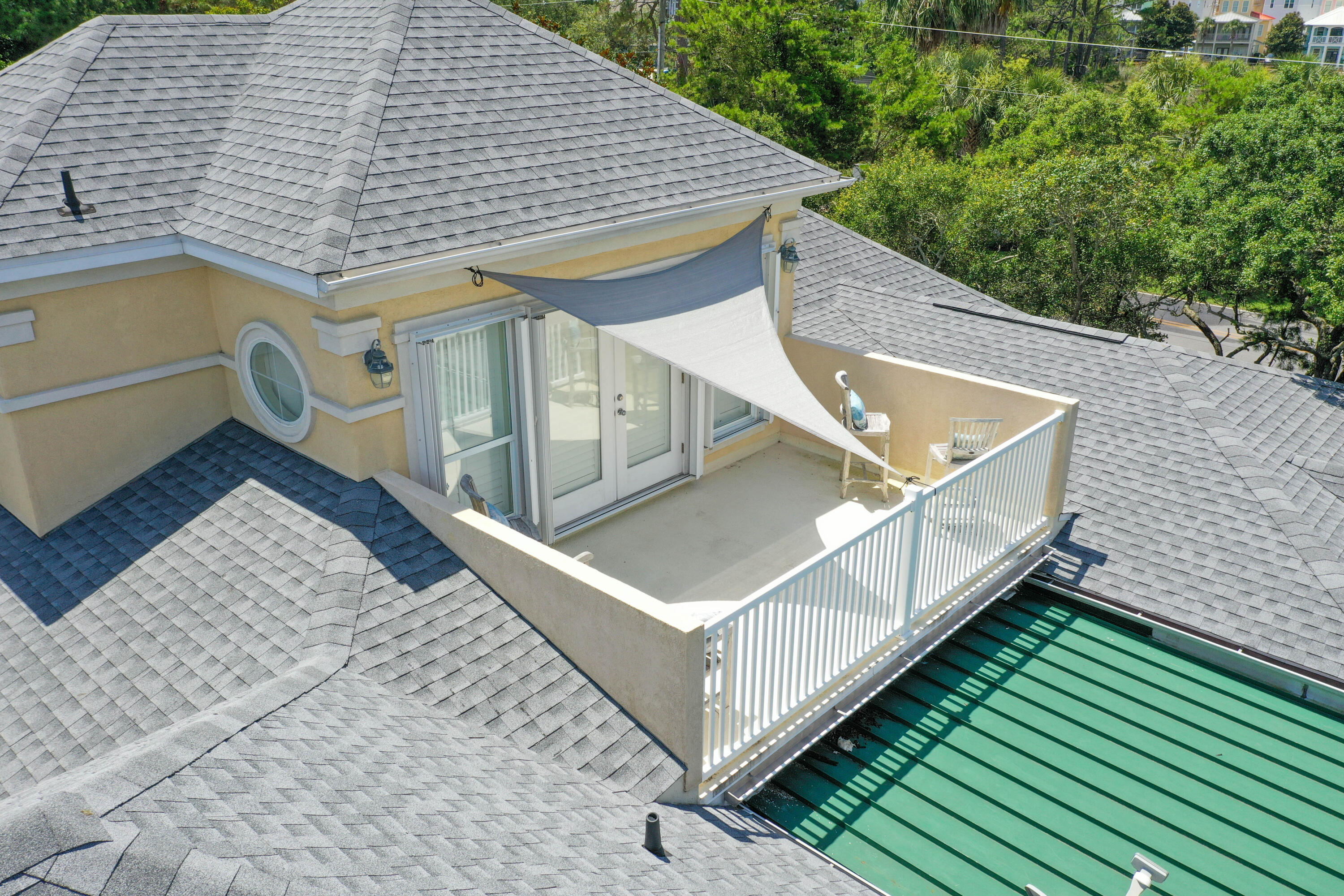 FAIRWAY VILLAS - Residential