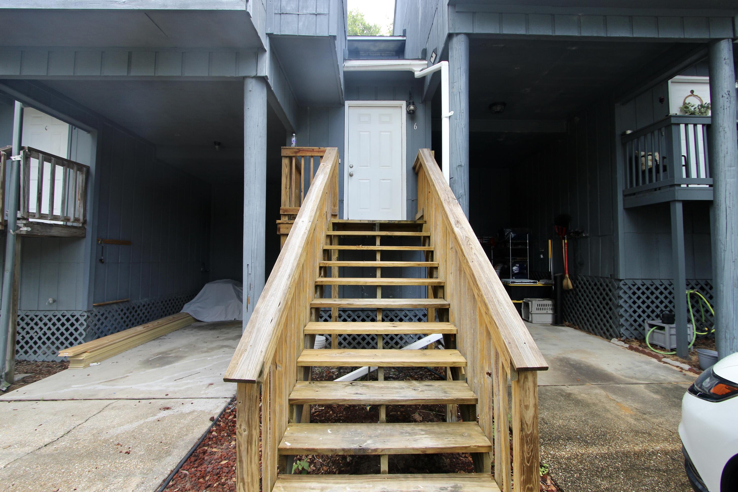 SWIFT BAYOU T/H - Residential Lease