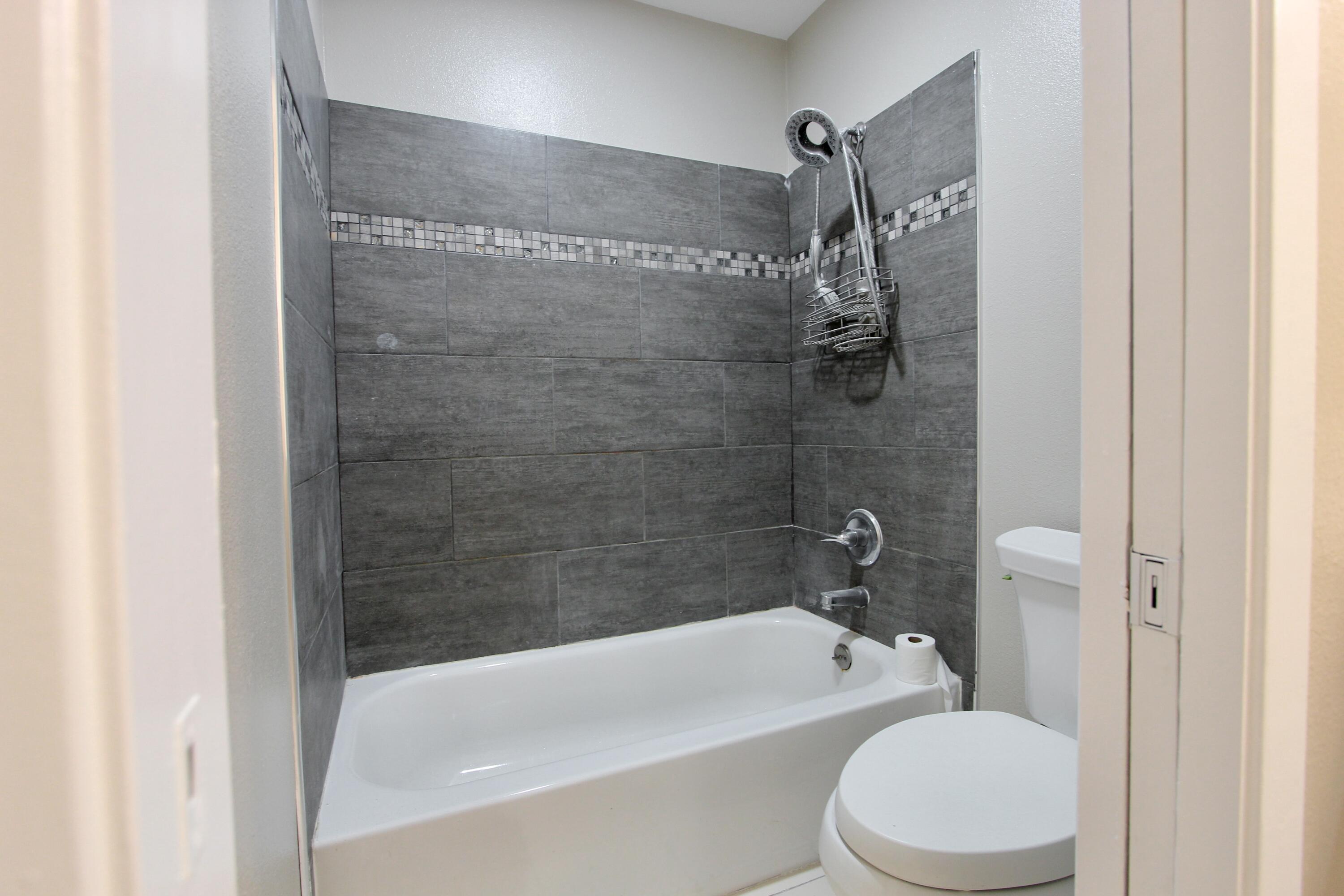 SWIFT BAYOU T/H - Residential Lease