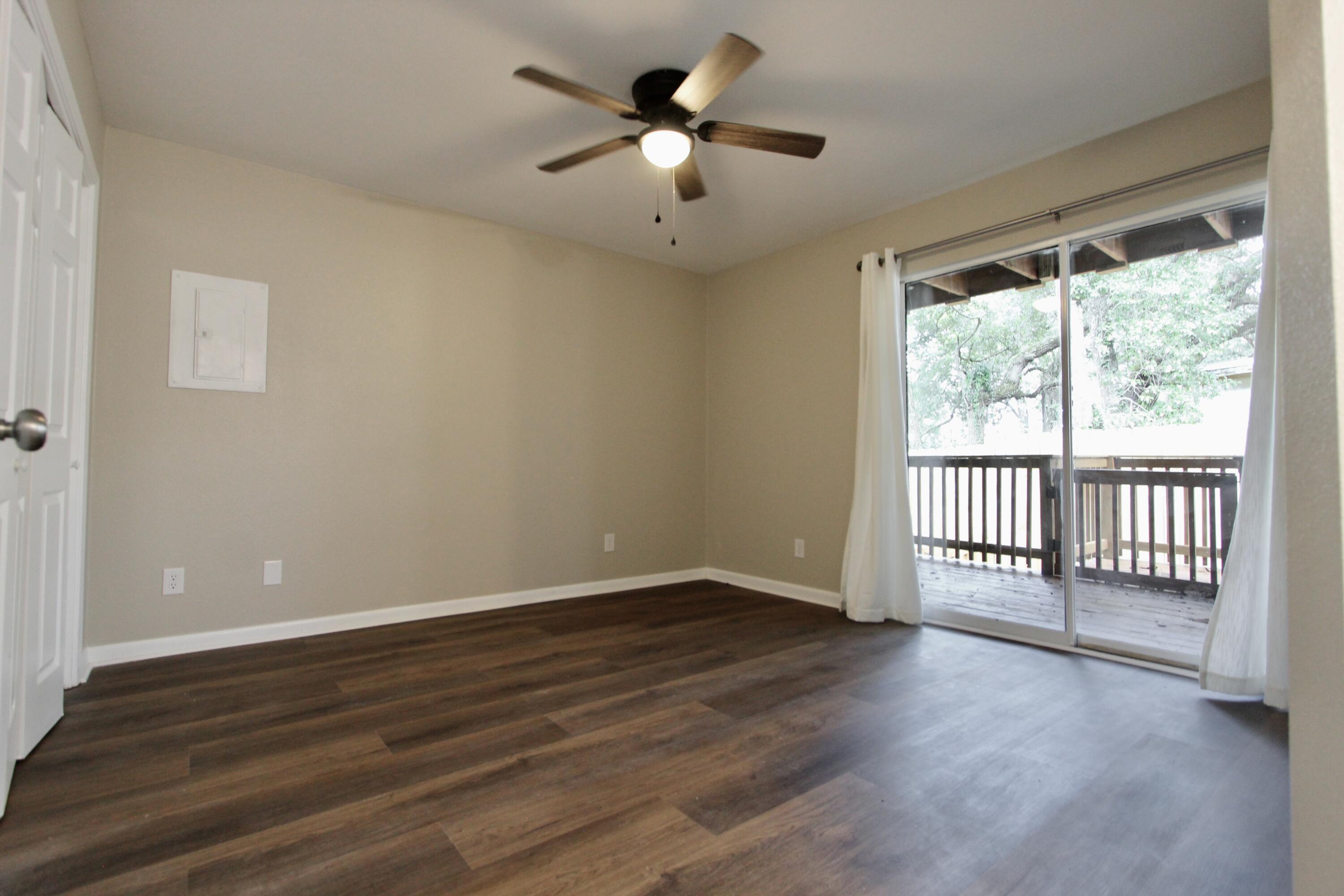 SWIFT BAYOU T/H - Residential Lease