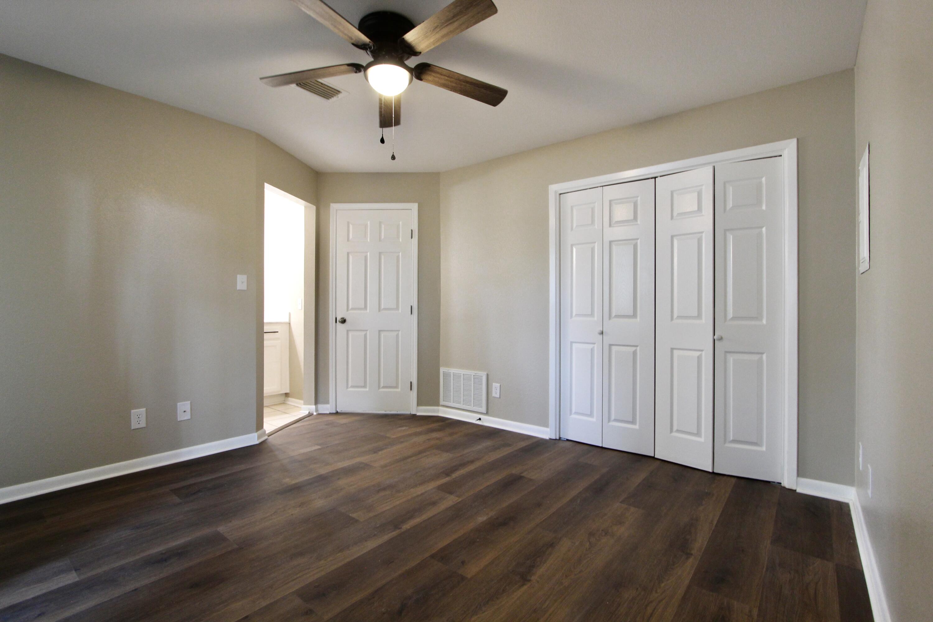SWIFT BAYOU T/H - Residential Lease
