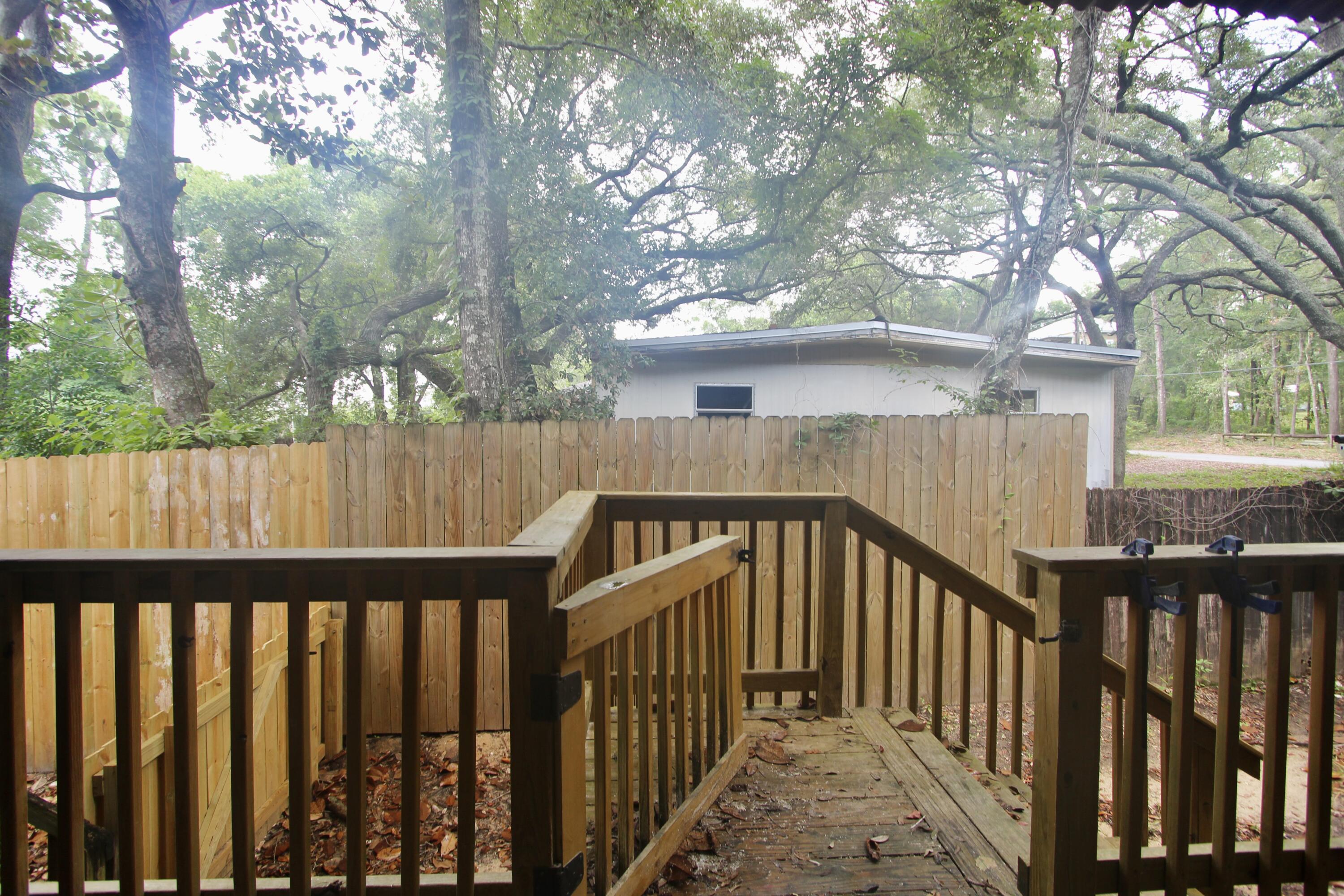 SWIFT BAYOU T/H - Residential Lease