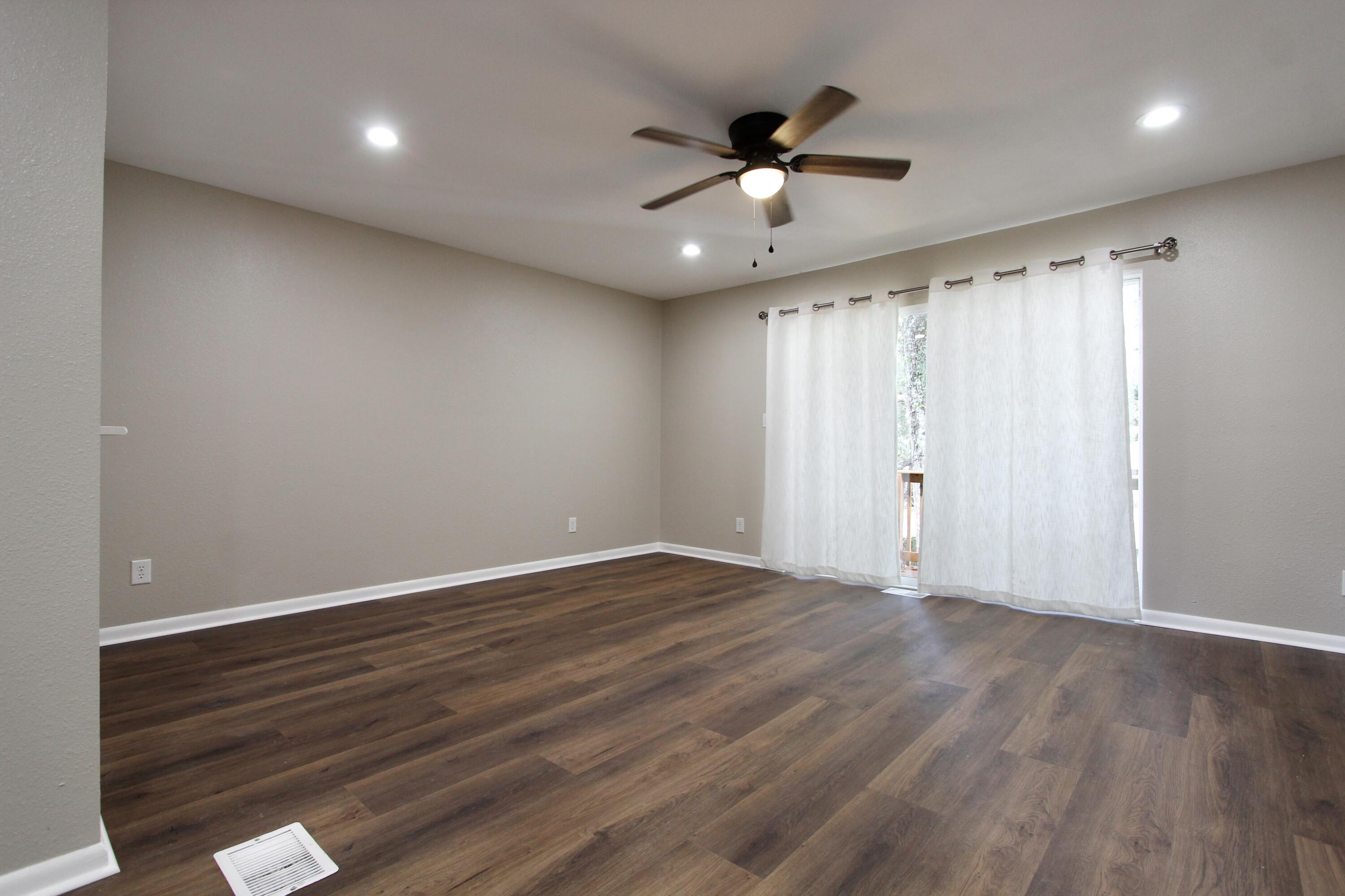 SWIFT BAYOU T/H - Residential Lease