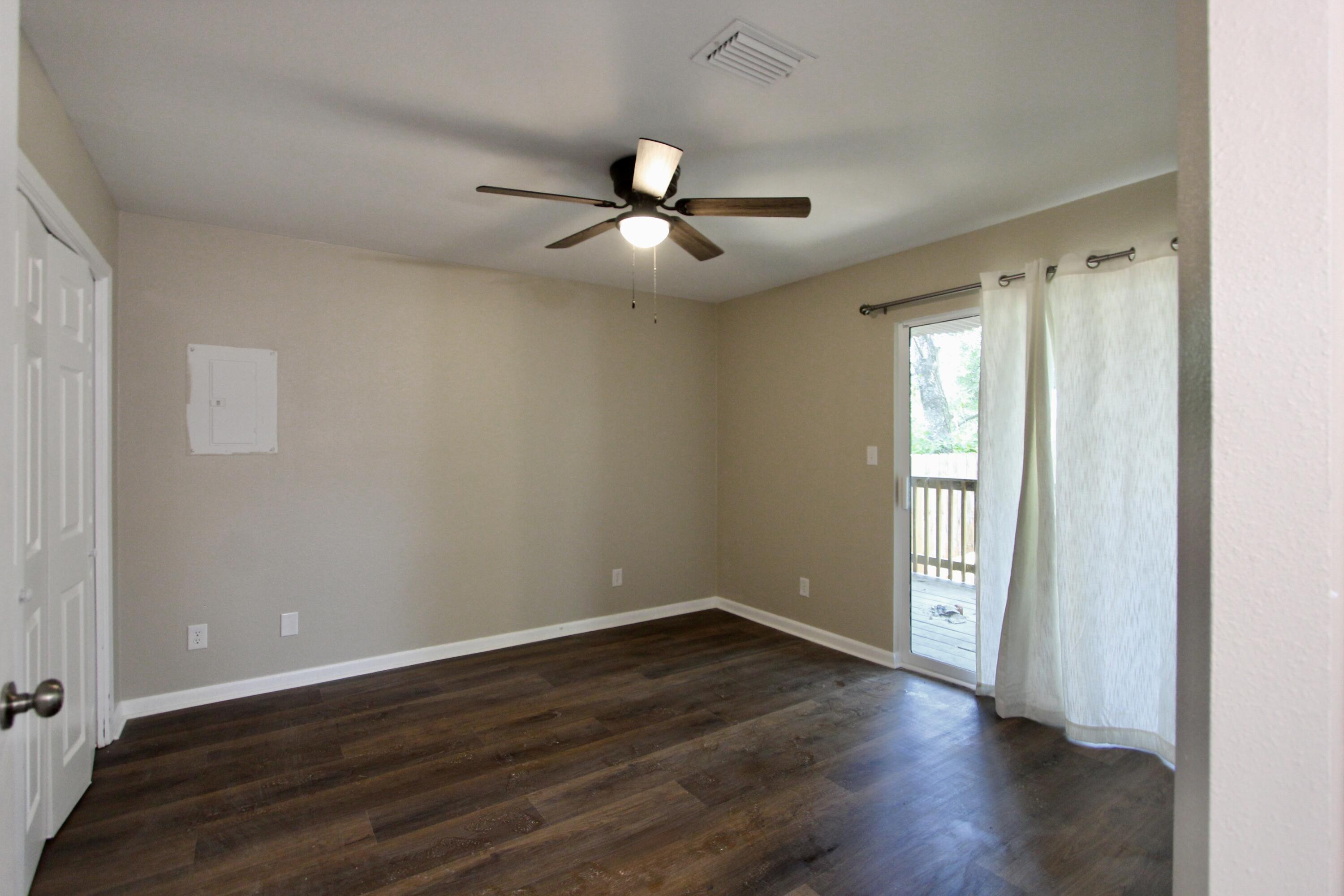 SWIFT BAYOU T/H - Residential Lease