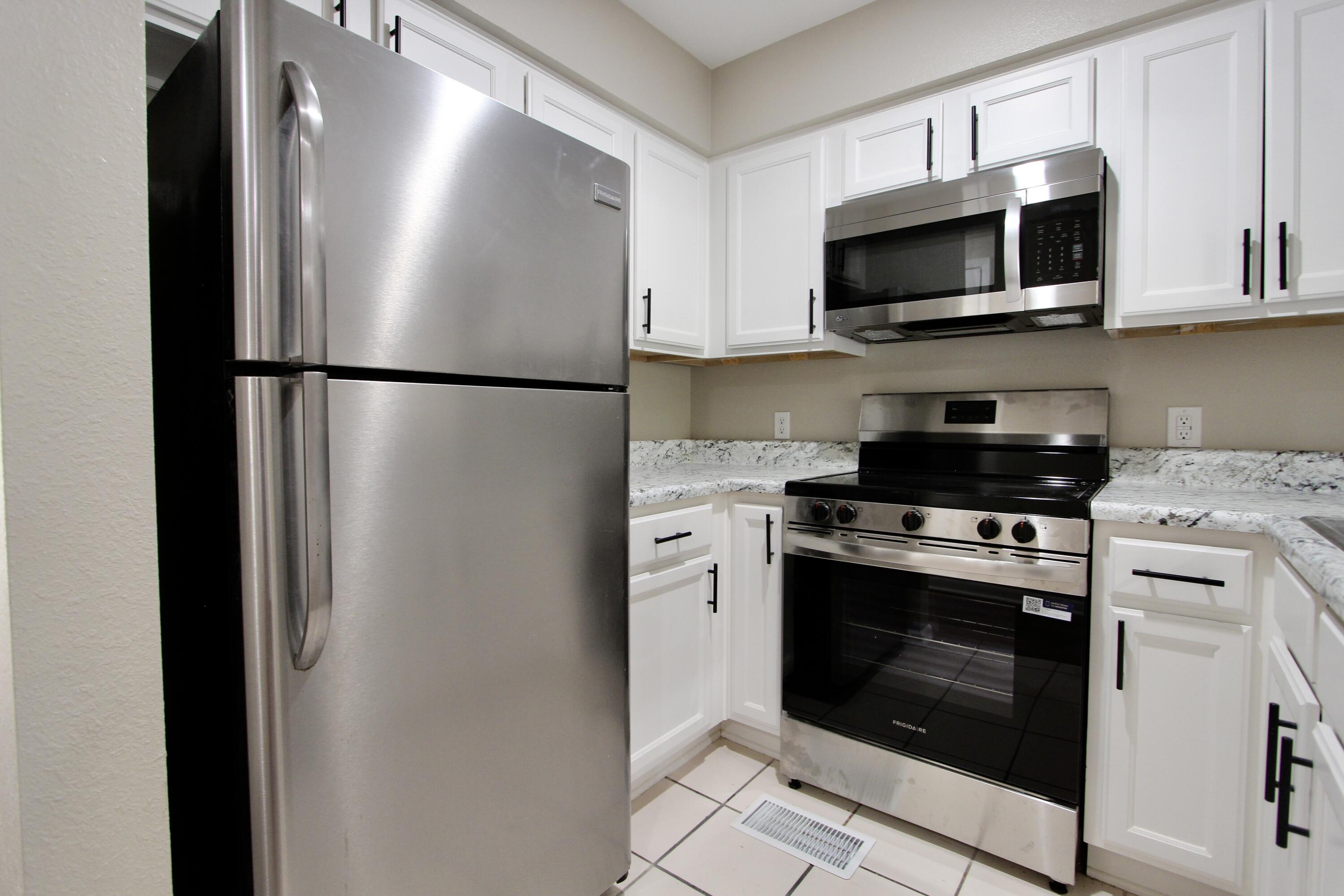 SWIFT BAYOU T/H - Residential Lease