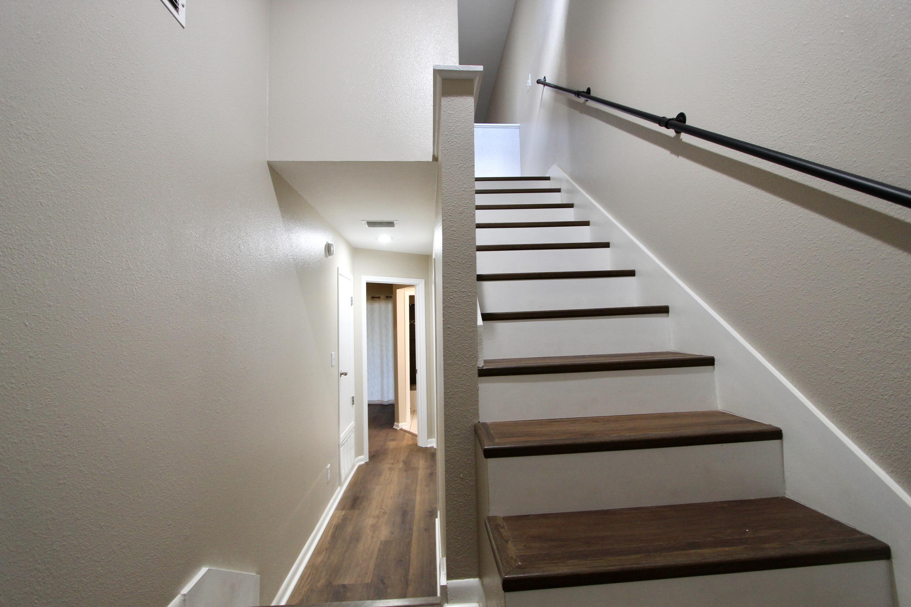 SWIFT BAYOU T/H - Residential Lease