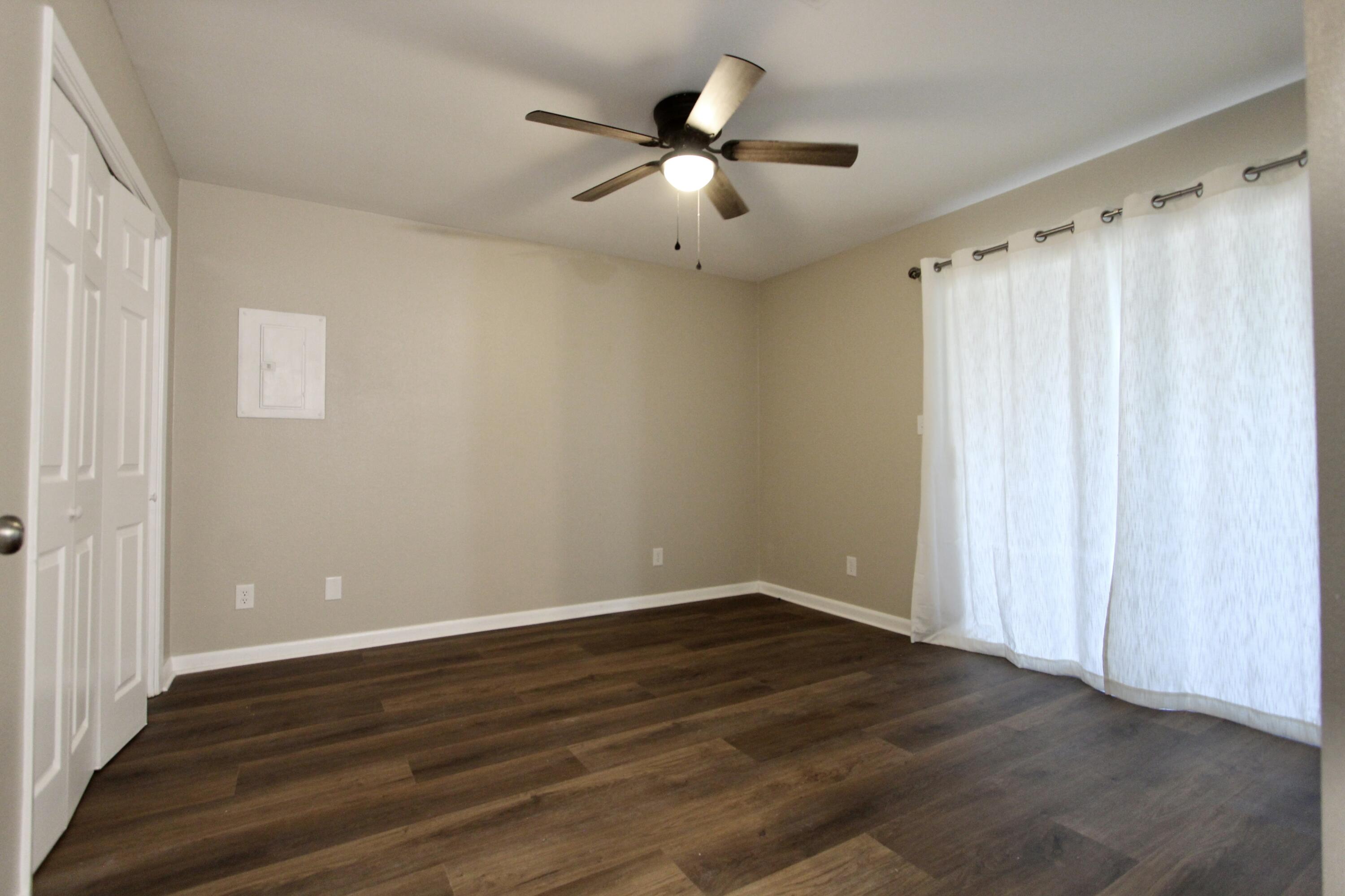 SWIFT BAYOU T/H - Residential Lease