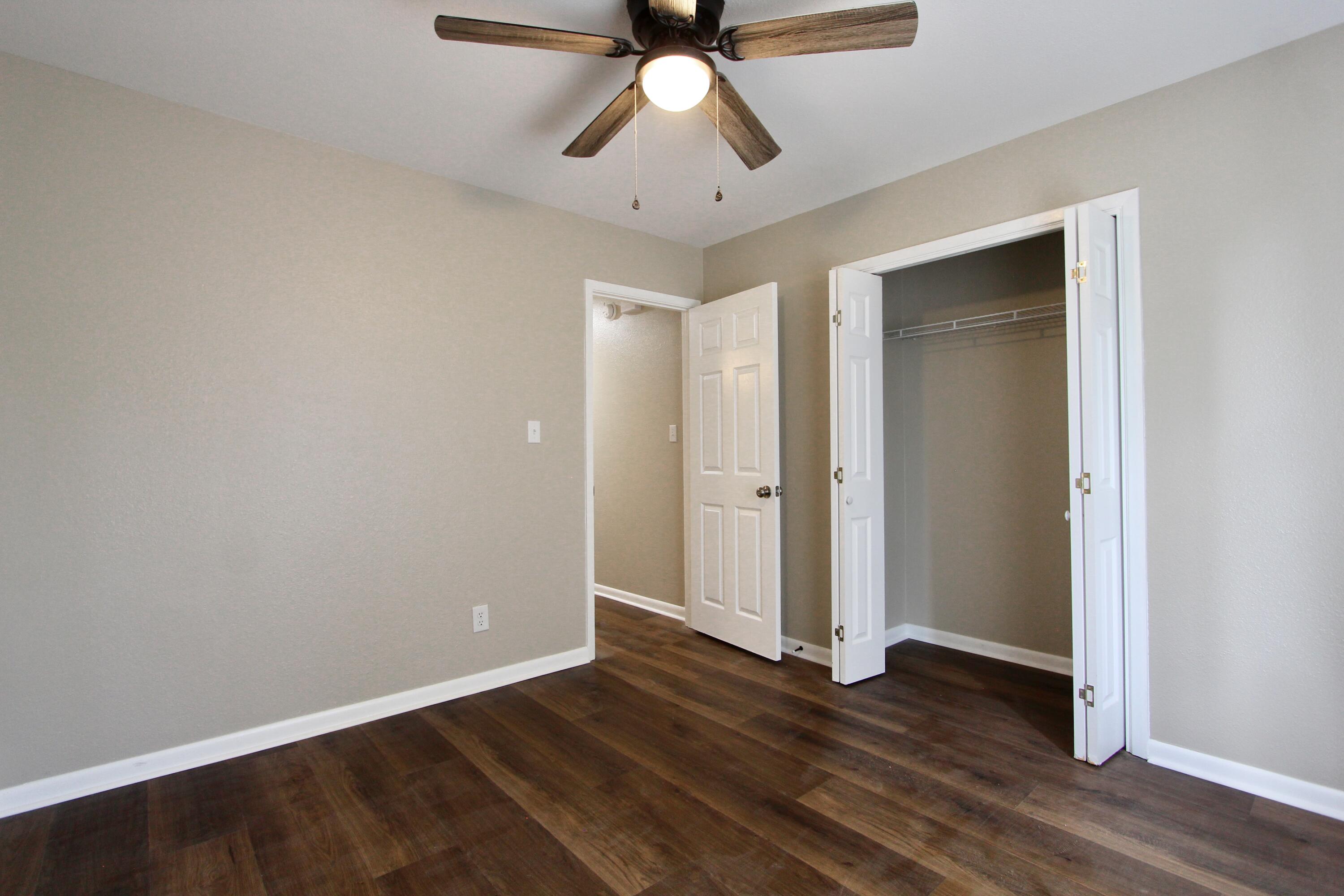 SWIFT BAYOU T/H - Residential Lease