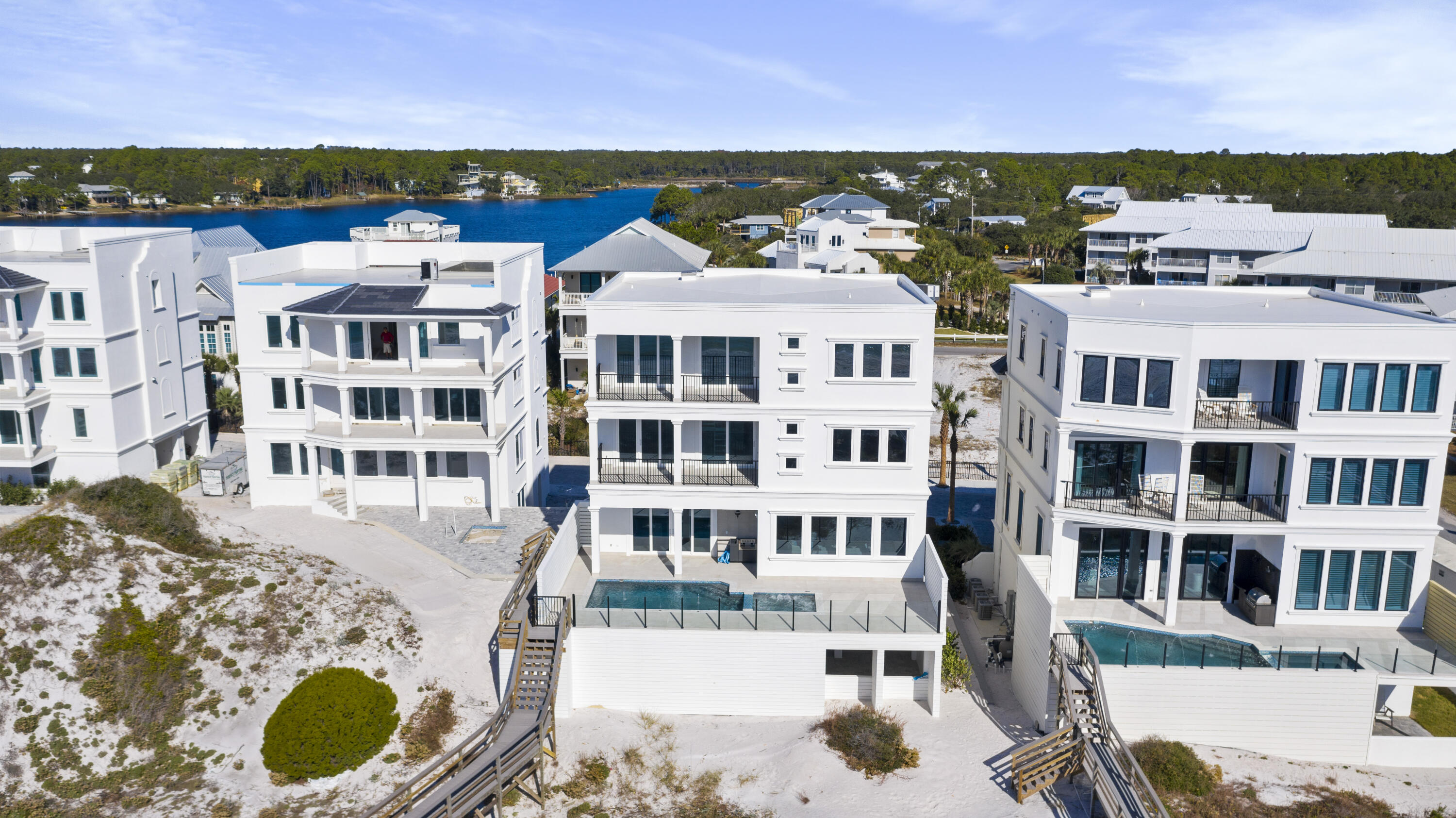 BEACHSIDE ESTATES - Residential