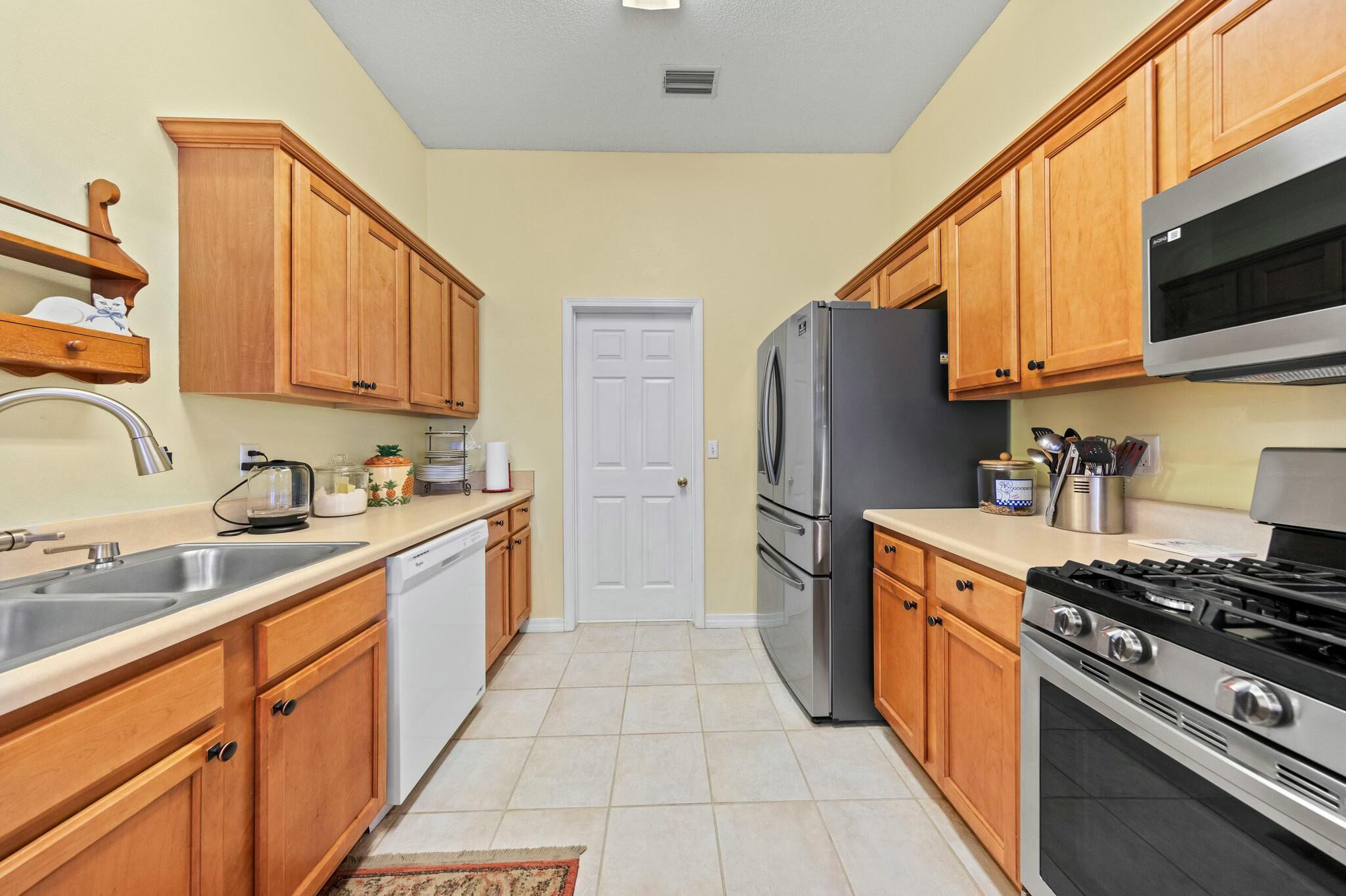 OAK PARK ESTATES - Residential
