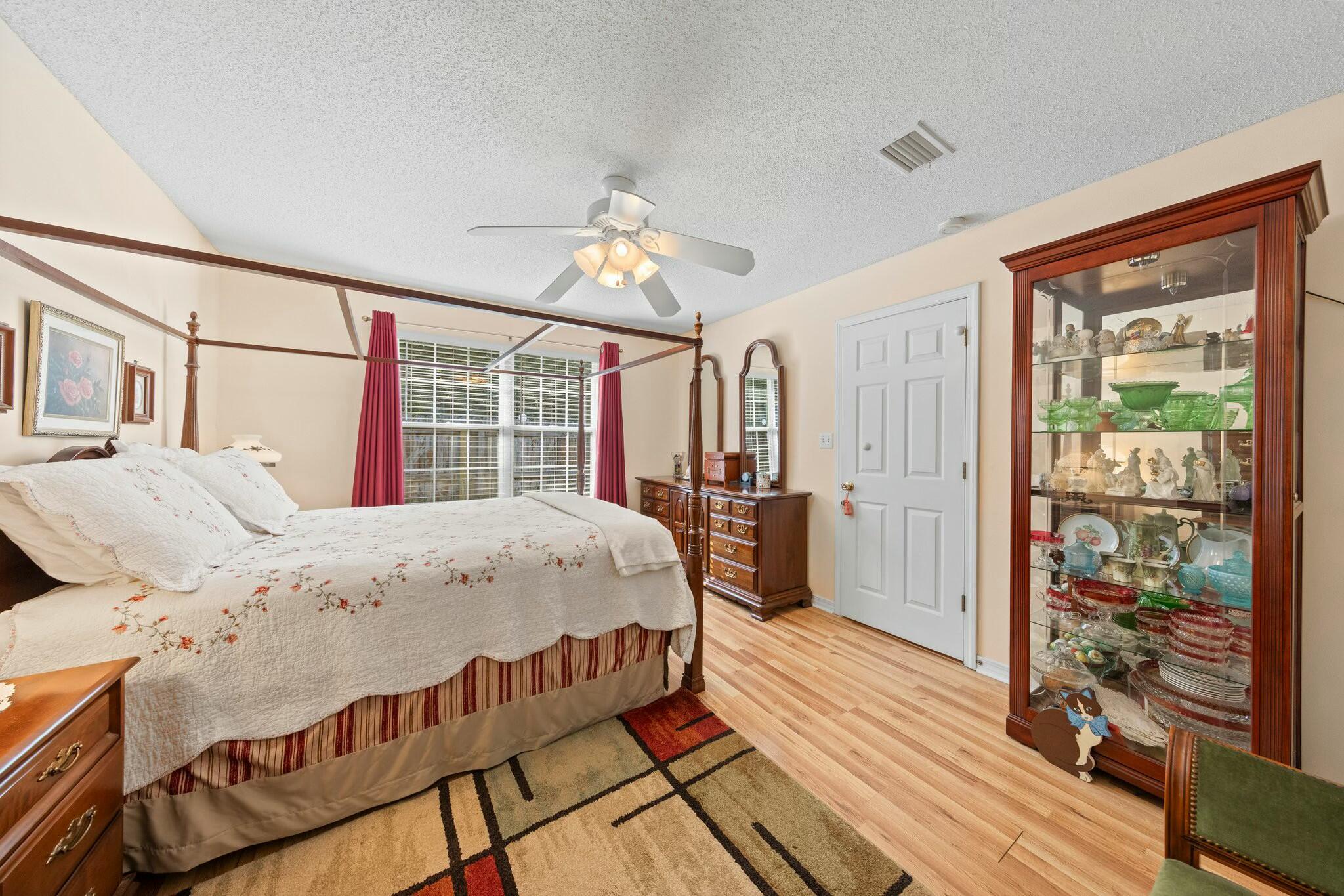 OAK PARK ESTATES - Residential
