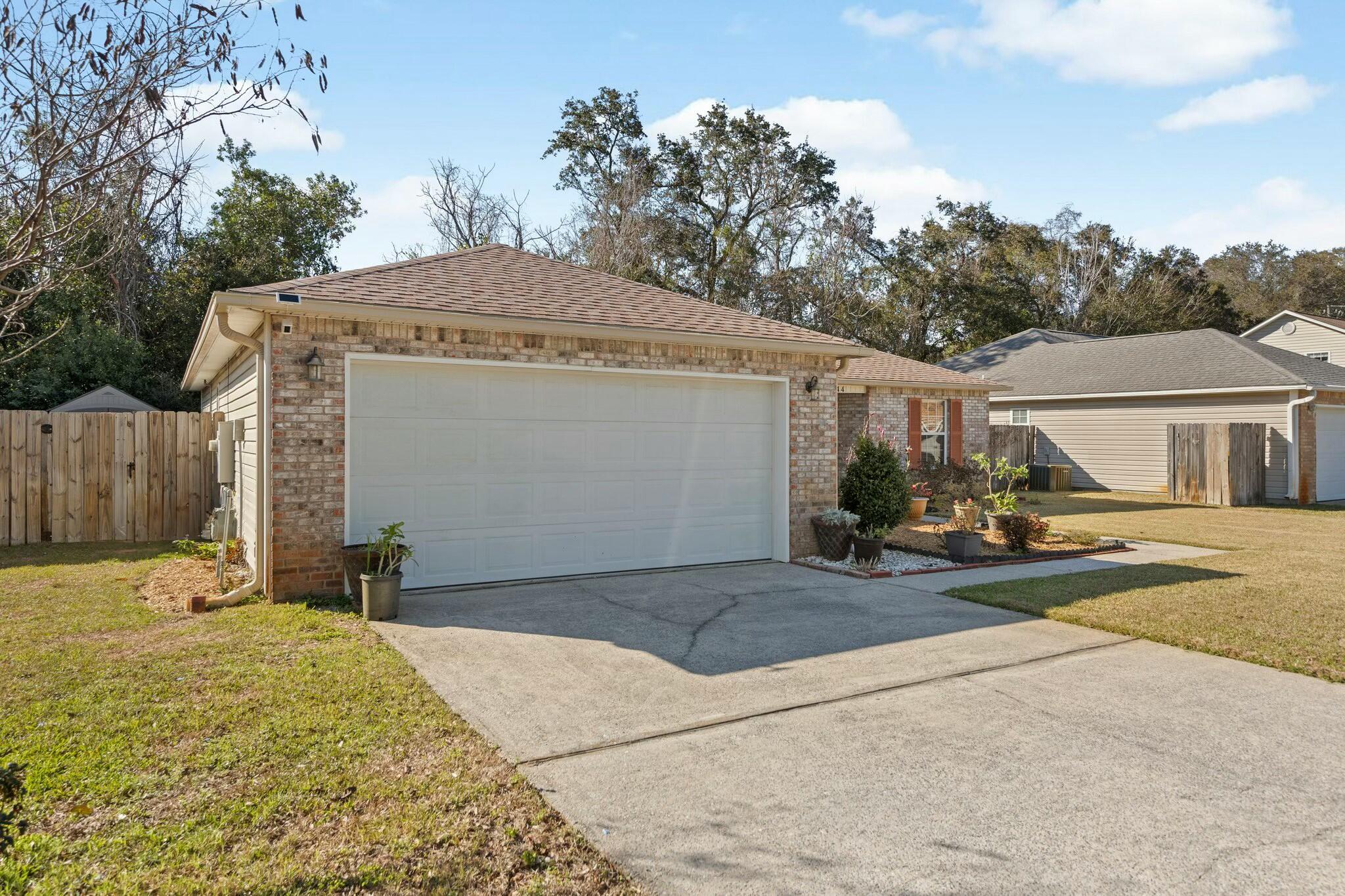 OAK PARK ESTATES - Residential