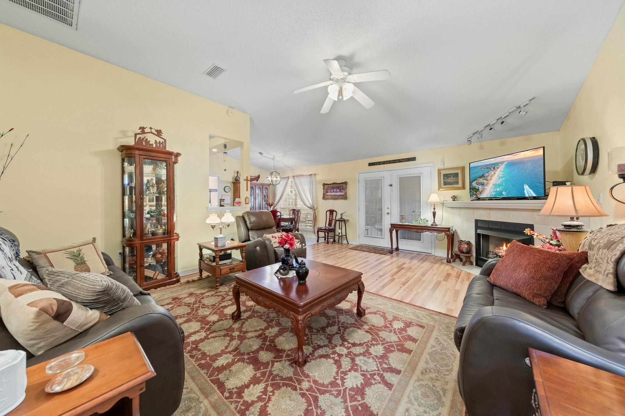 OAK PARK ESTATES - Residential