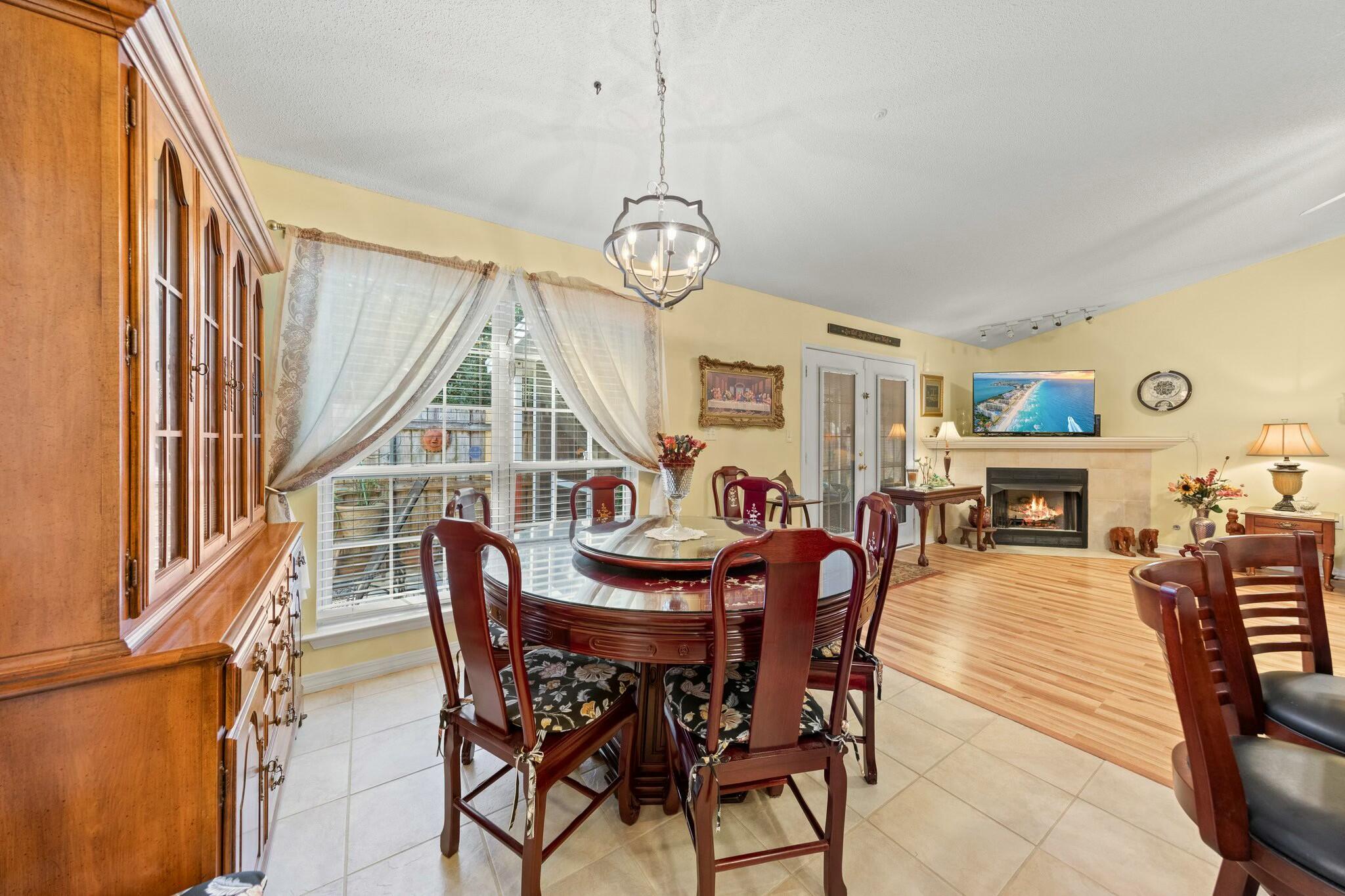 OAK PARK ESTATES - Residential