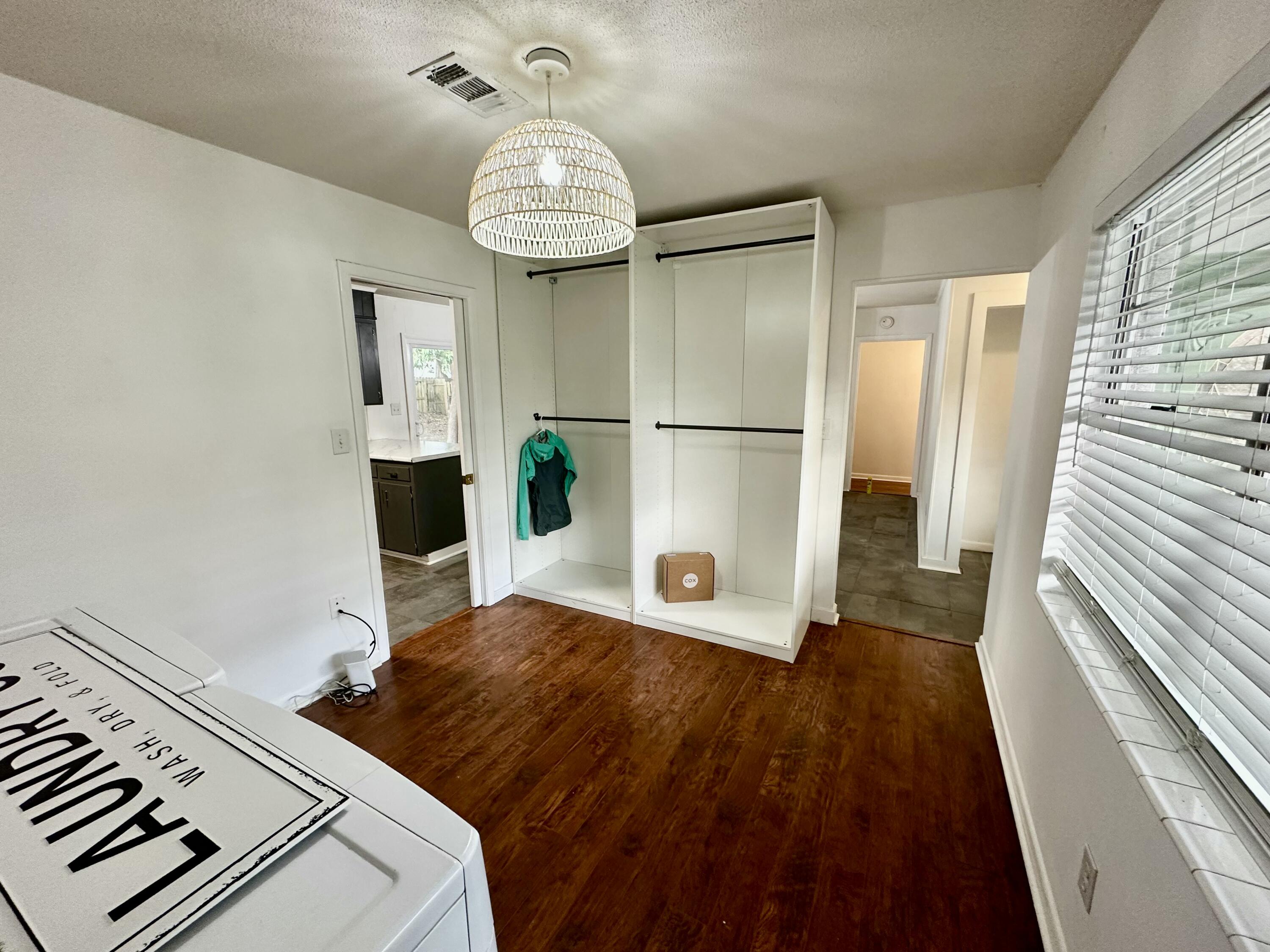 Euu Claire - Residential