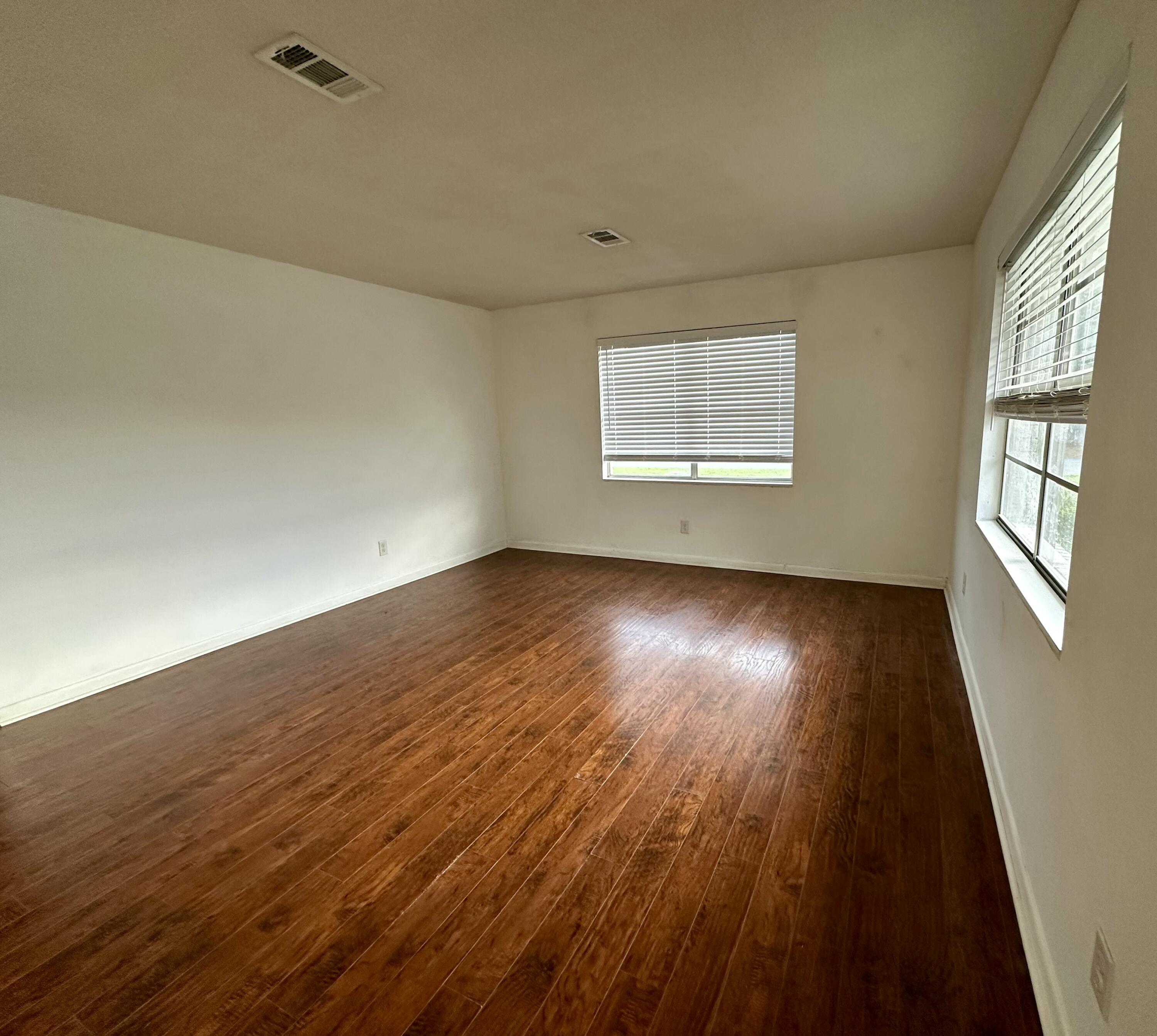 Euu Claire - Residential