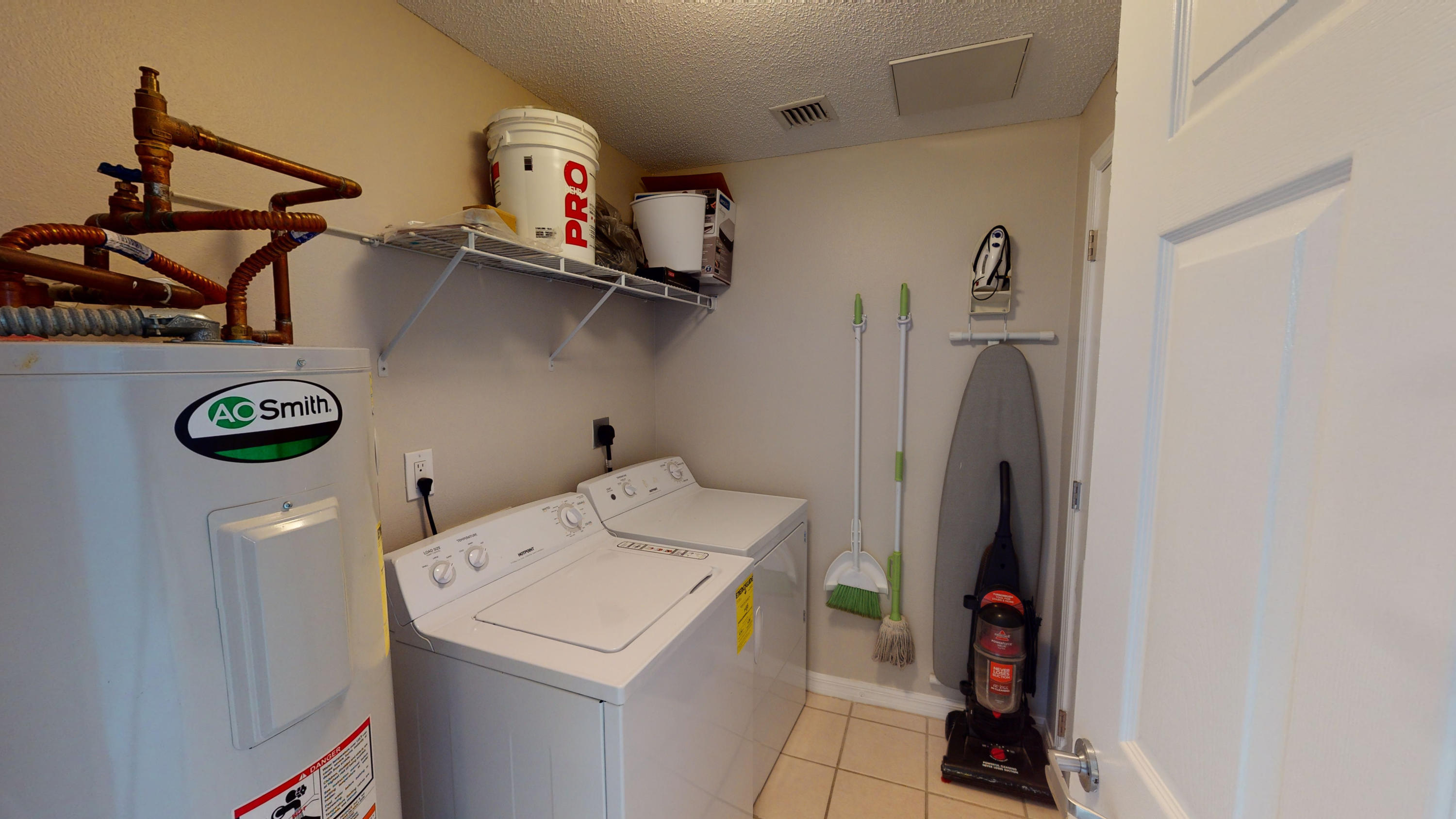 SUMMERWIND CONDOS - Residential