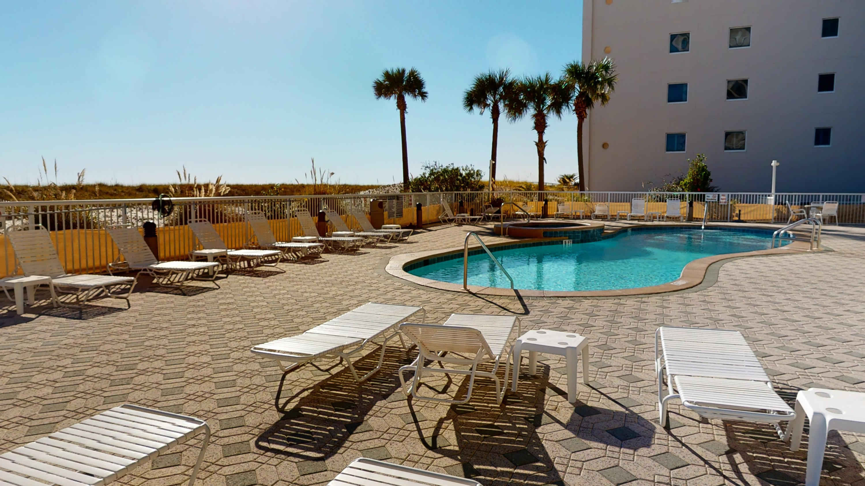 SUMMERWIND CONDOS - Residential