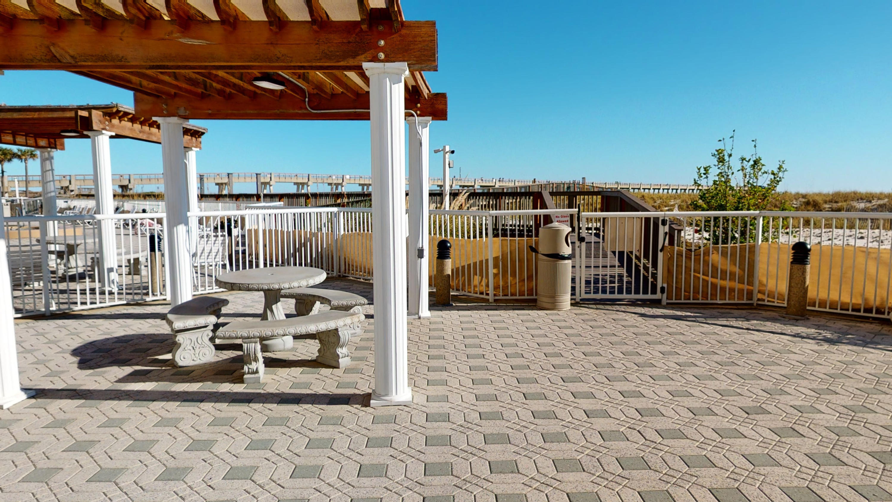 SUMMERWIND CONDOS - Residential