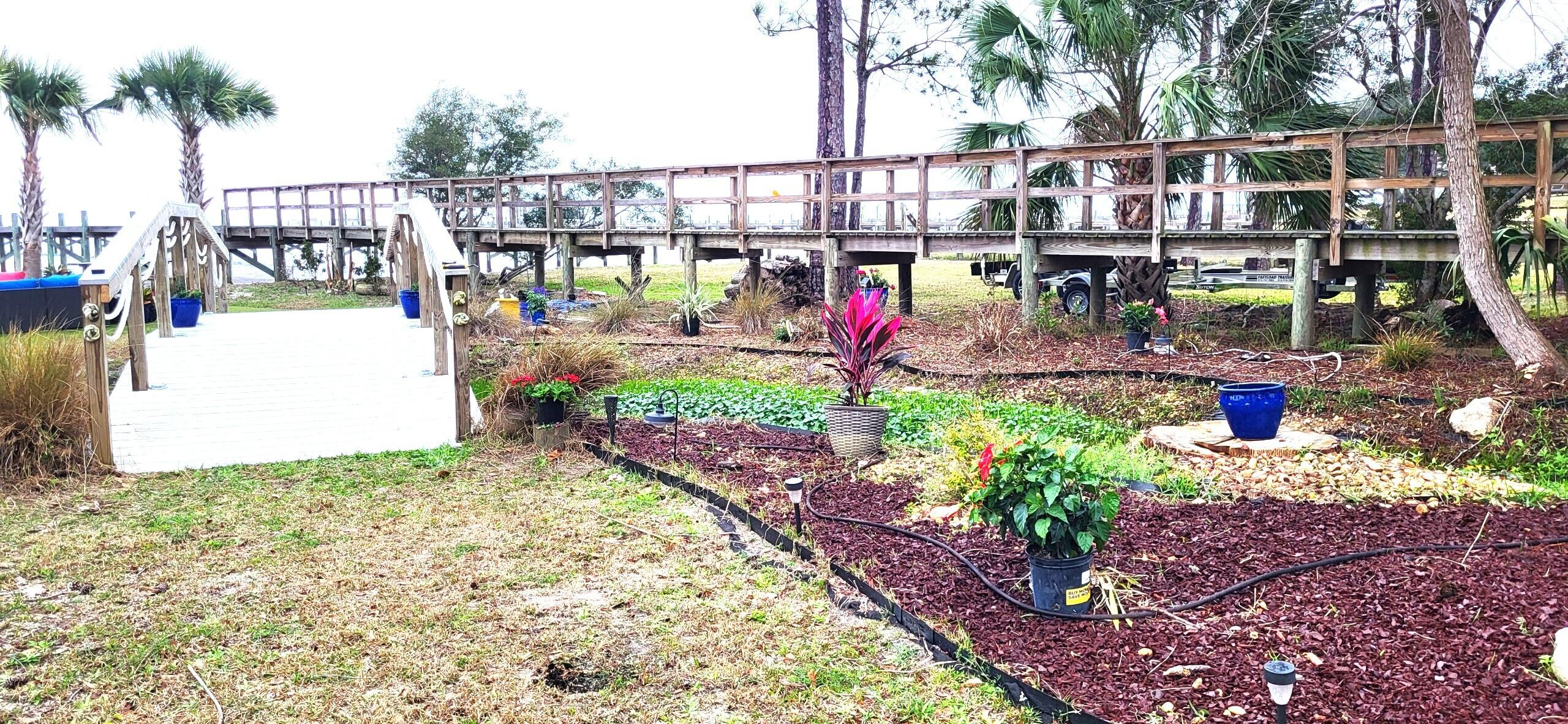 MAGNOLIA HARBOR - Land