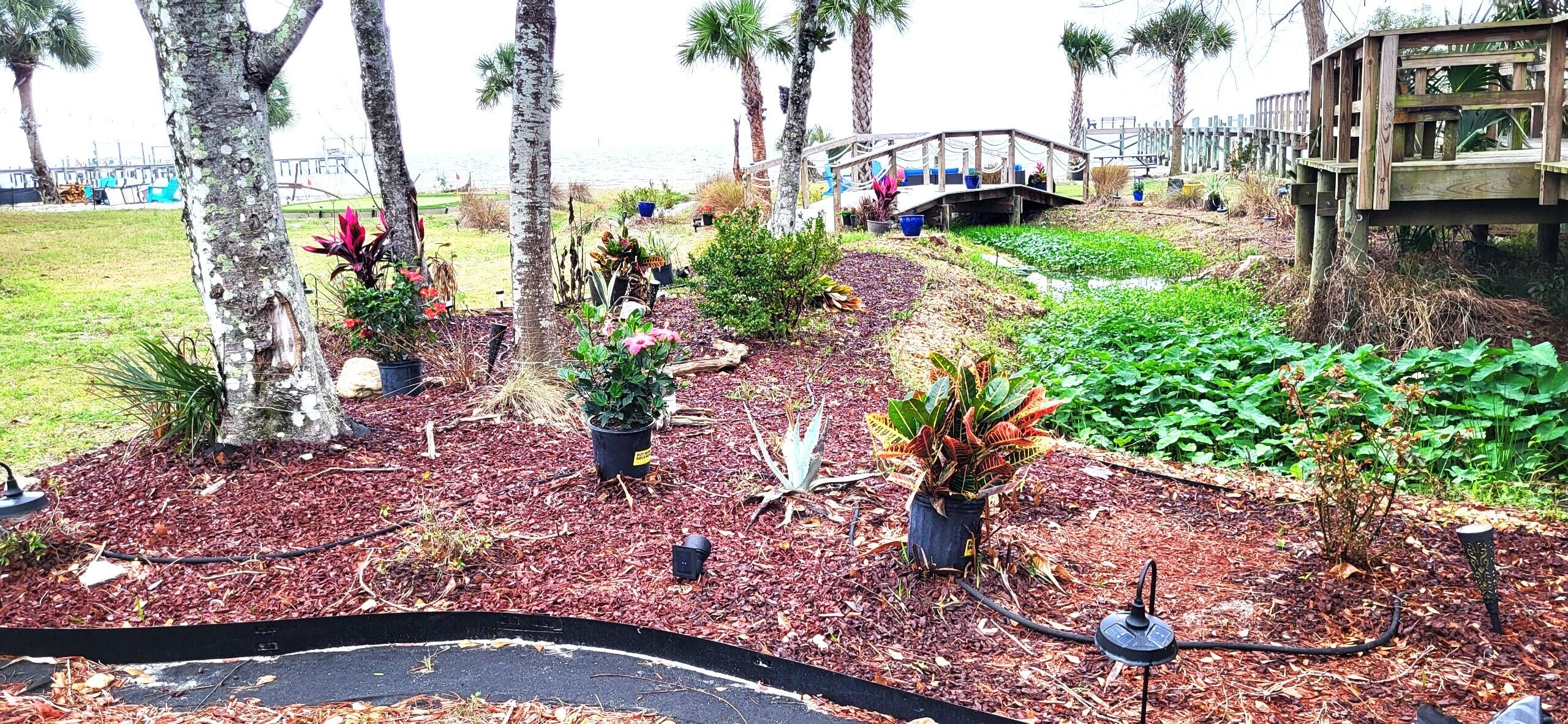 MAGNOLIA HARBOR - Land