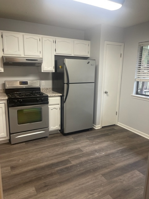 CEDAR RIDGE PH 8 - Residential Lease