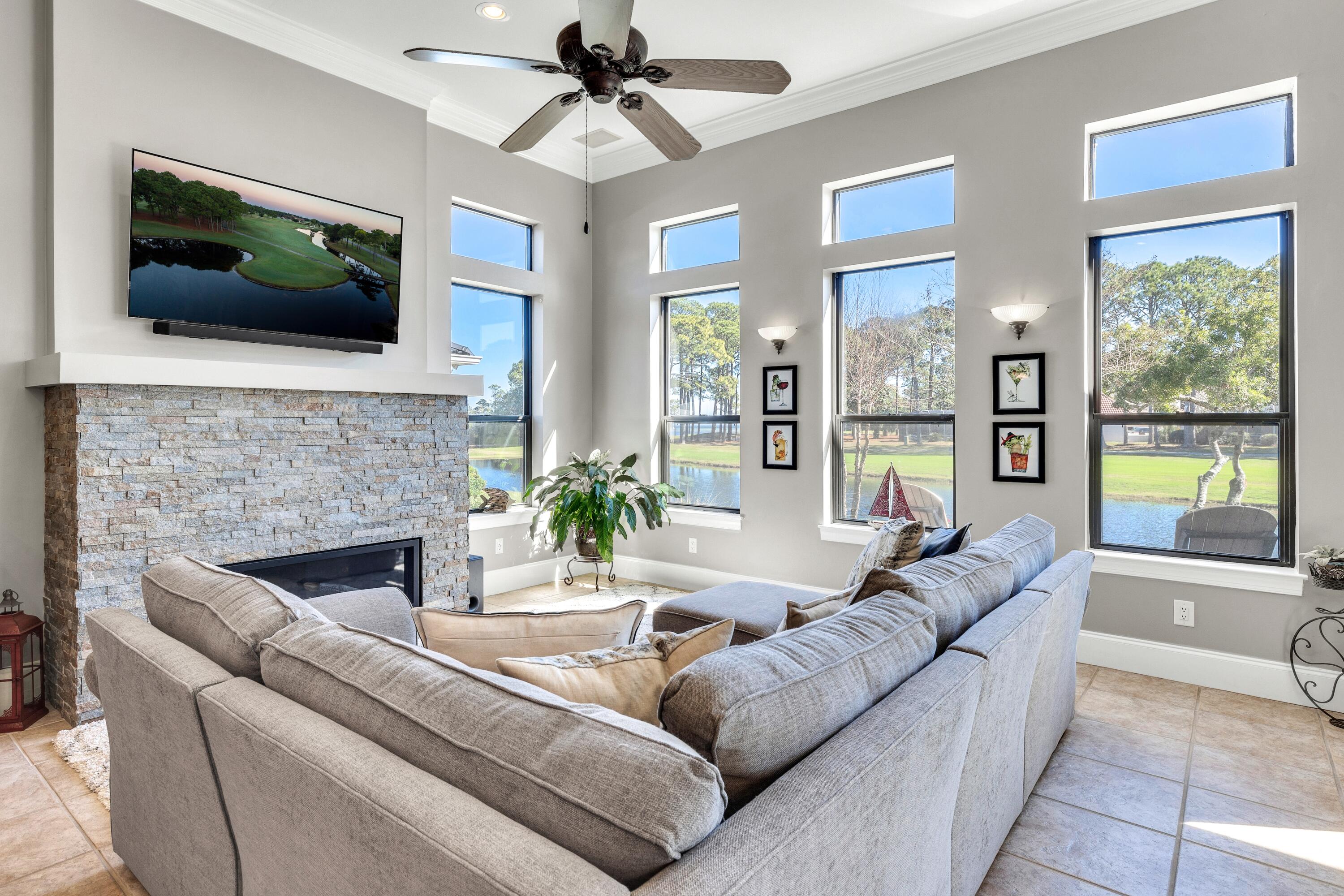 EMERALD BAY PH 1-B - Residential