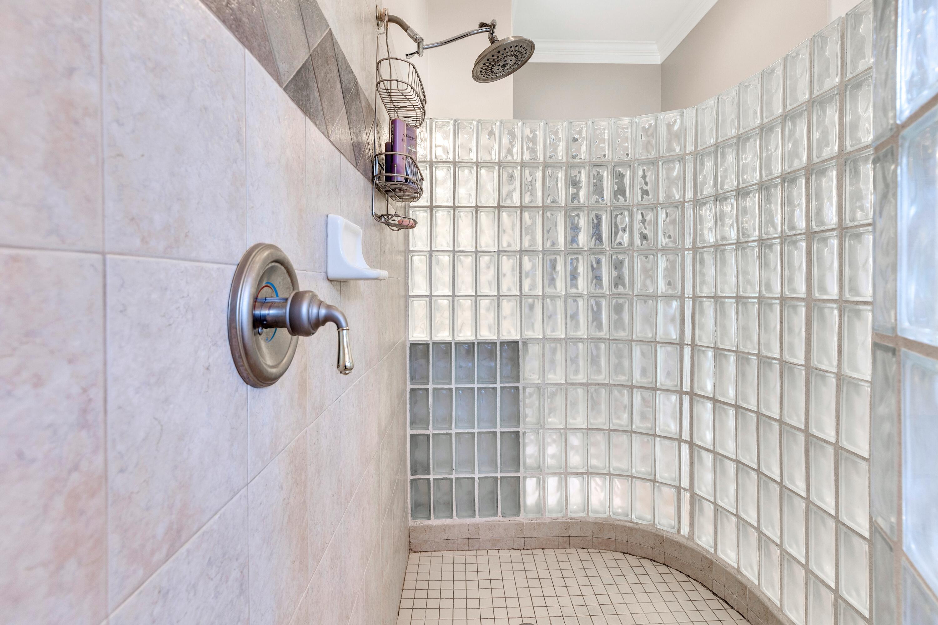 EMERALD BAY PH 1-B - Residential