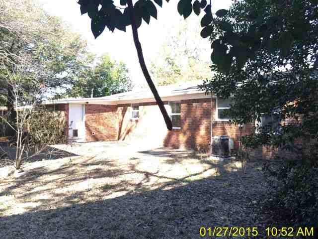 COLONIAL ESTATES - Residential