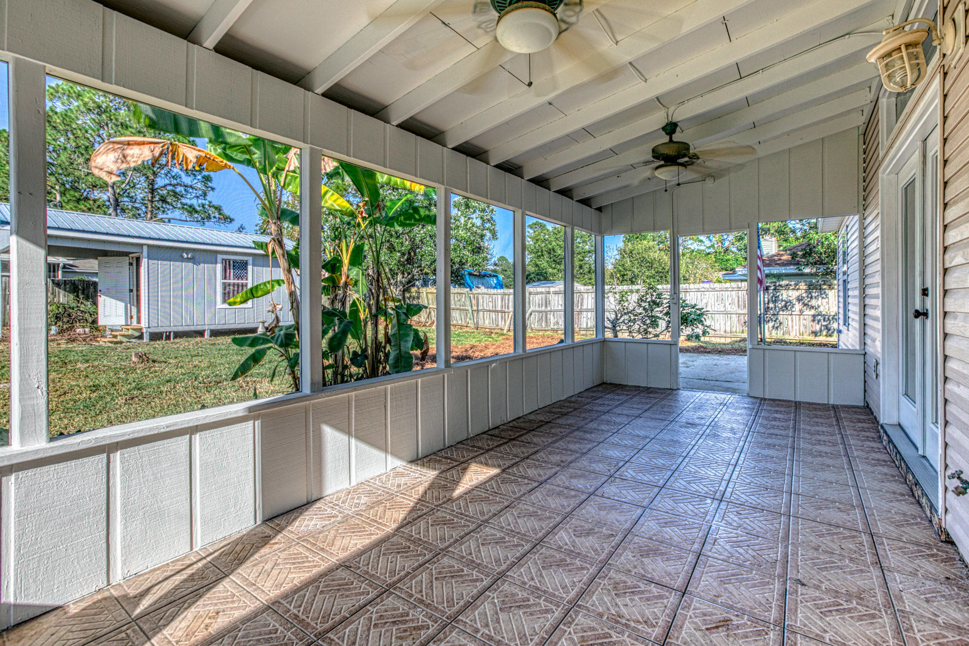 WYNNEHAVEN BEACH ESTATES - Residential