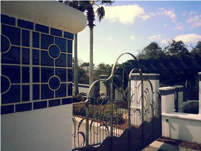 PARADISE BY THE SEA - Land