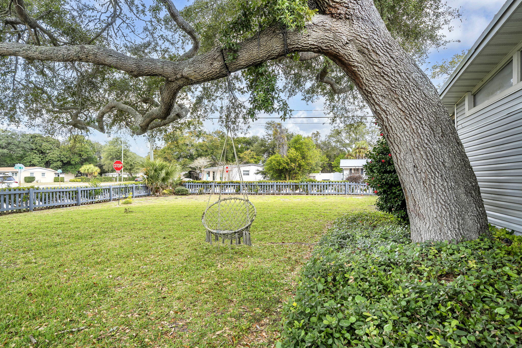 SEABREEZE 6TH ADD LOT 1 BLK G - Residential