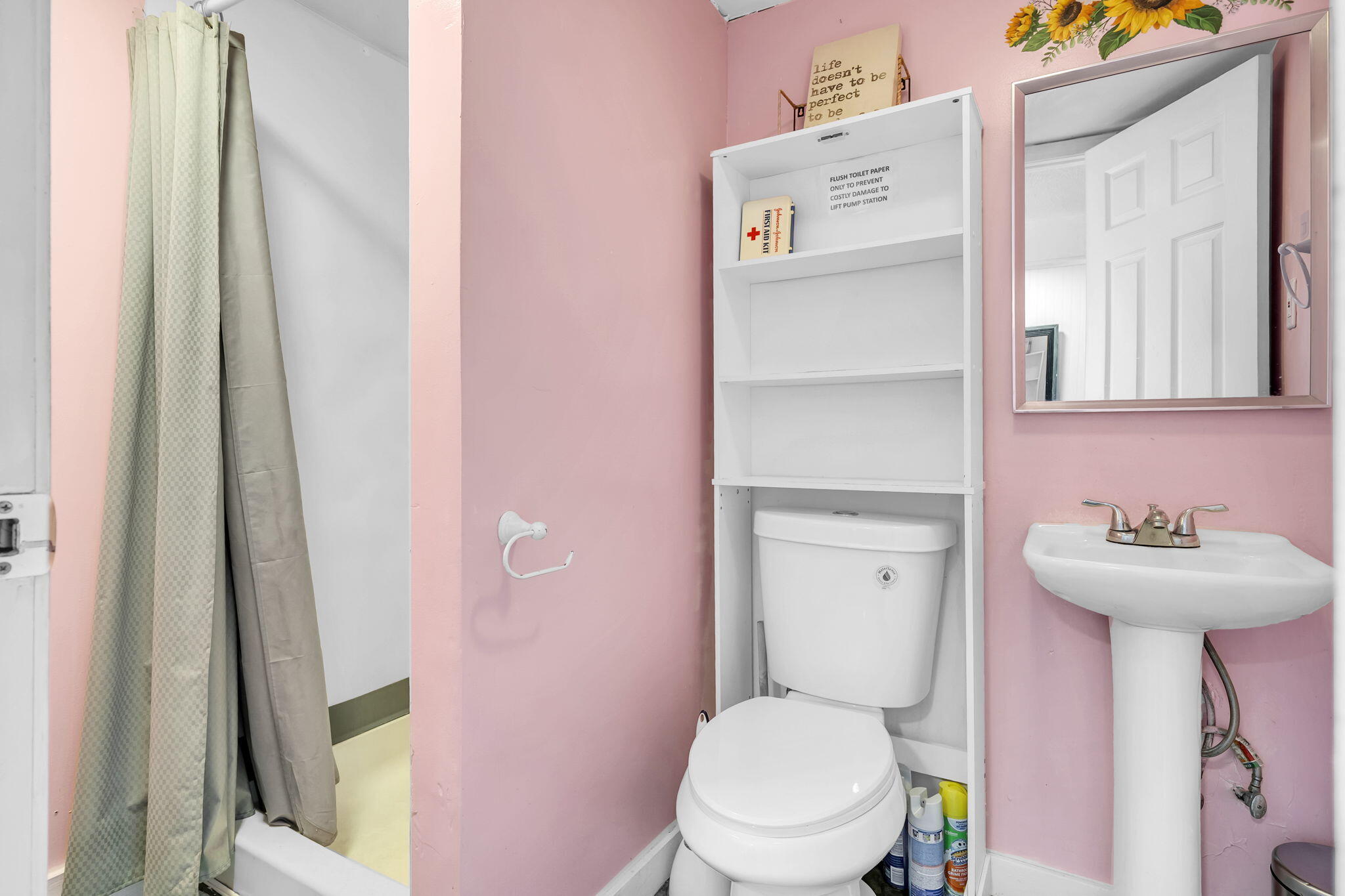 SEABREEZE 6TH ADD LOT 1 BLK G - Residential