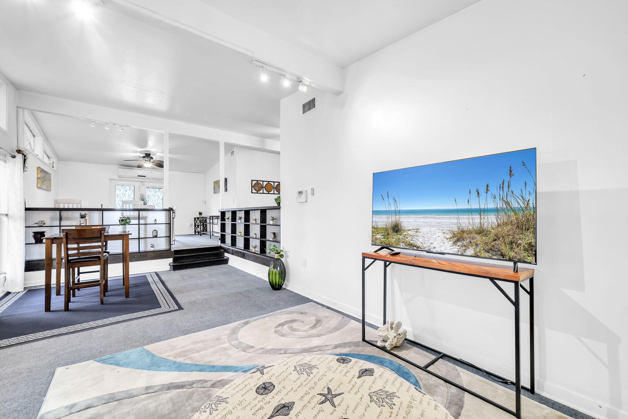 SEABREEZE 6TH ADD LOT 1 BLK G - Residential