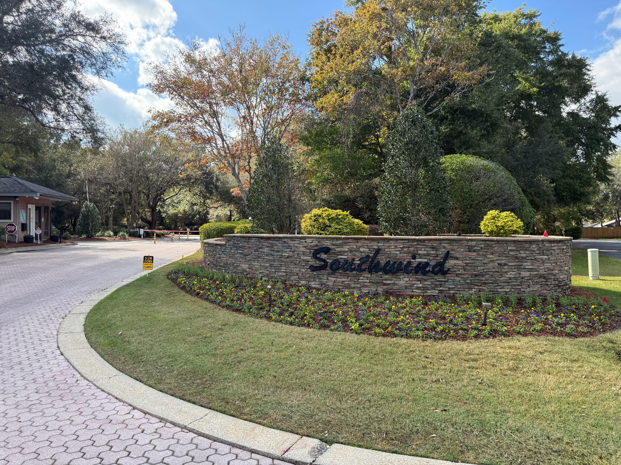 SOUTHWIND PH 6 - Residential