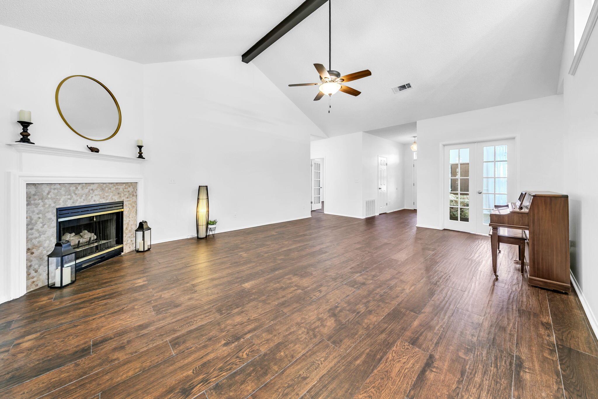 SOUTHWIND PH 6 - Residential