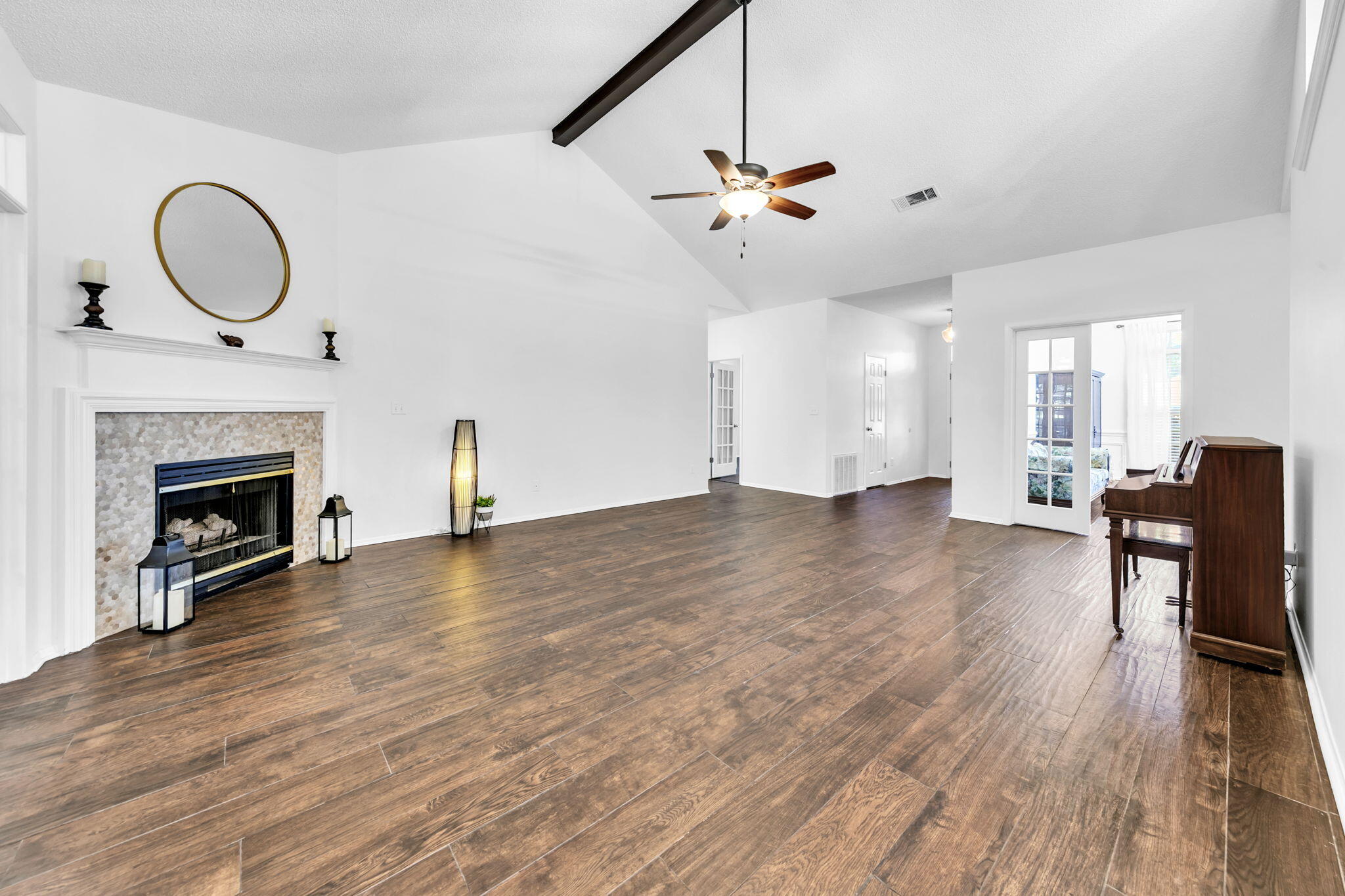 SOUTHWIND PH 6 - Residential