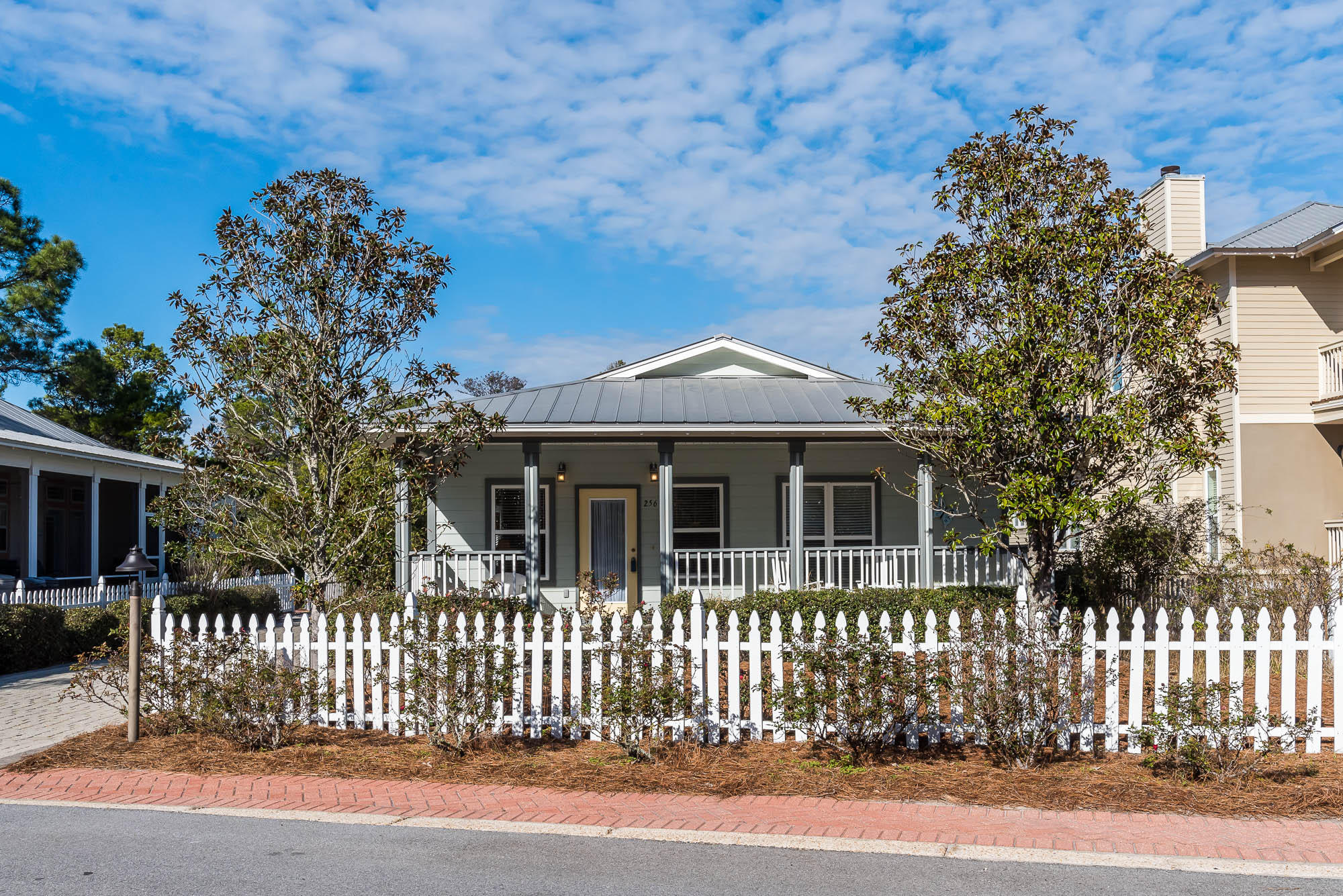 CASSINE VILLAGE - Residential