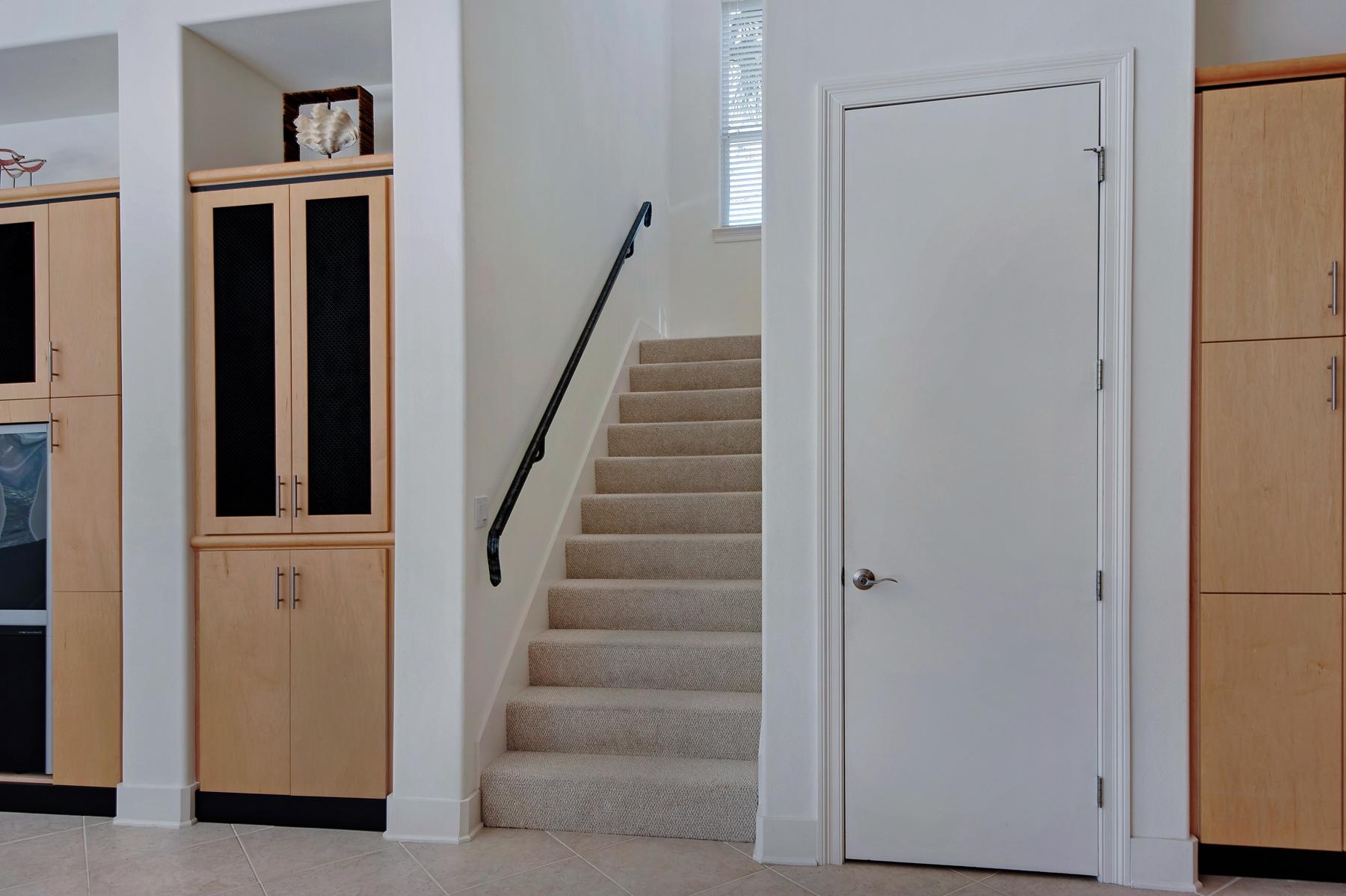 BURNT PINE - Residential