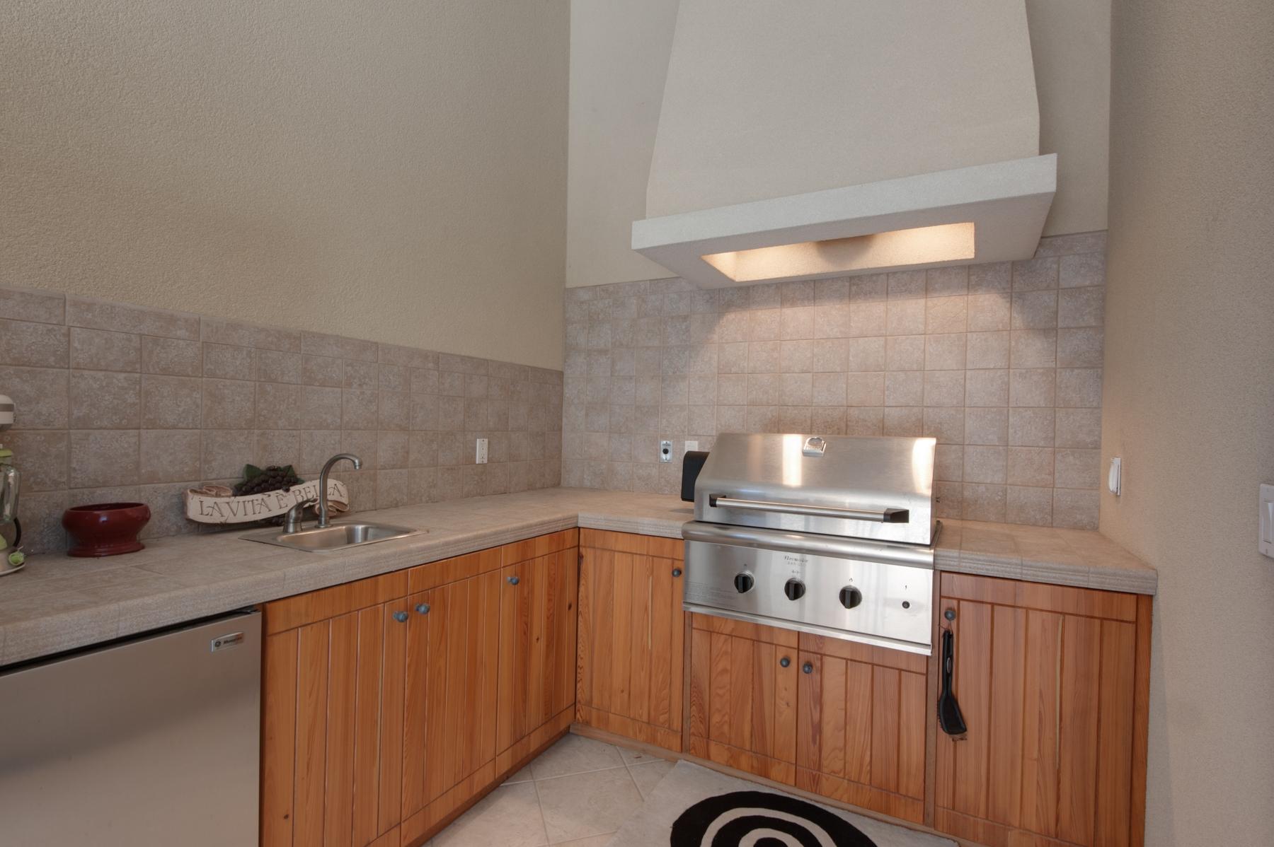 BURNT PINE - Residential