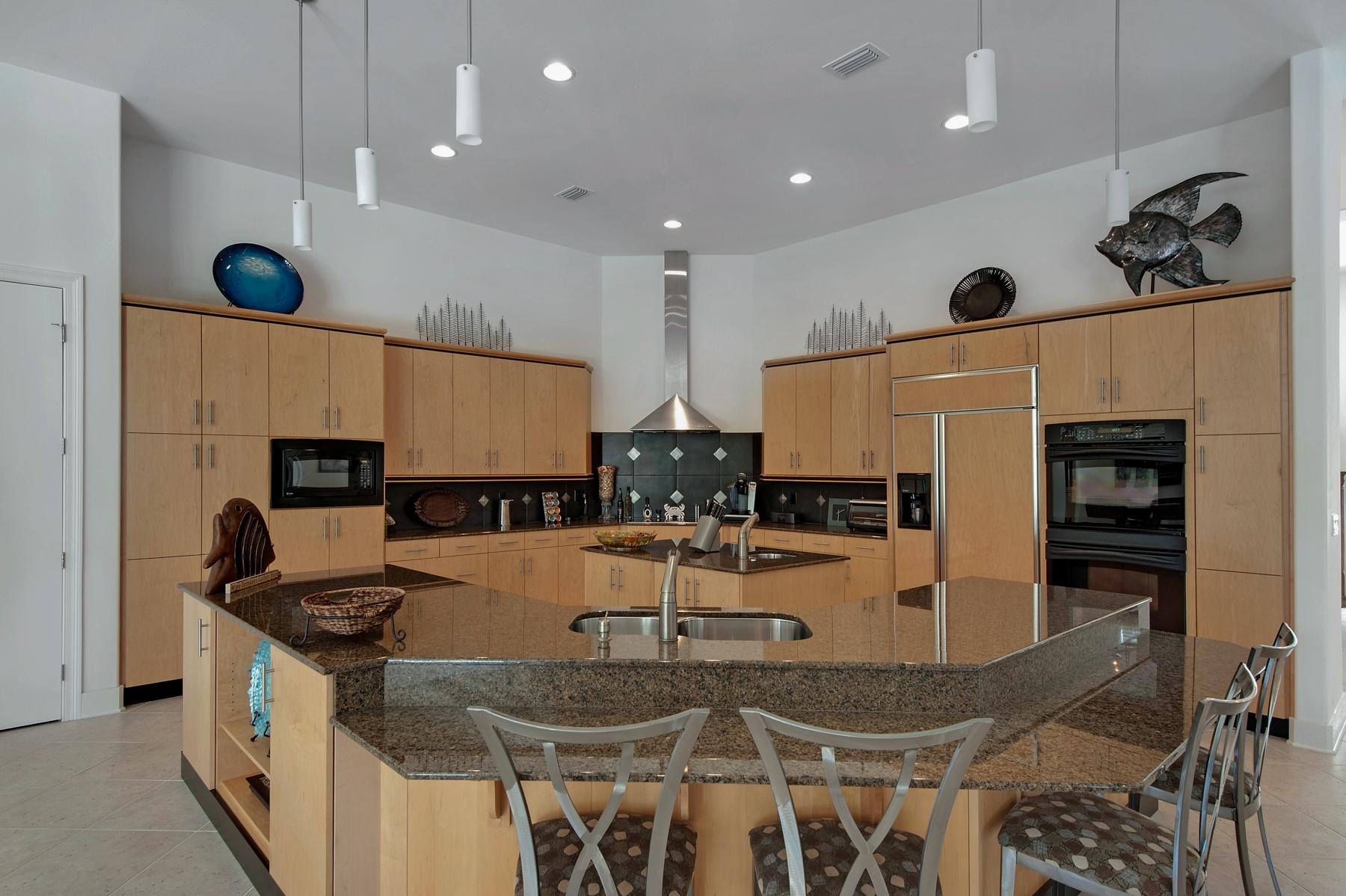 BURNT PINE - Residential