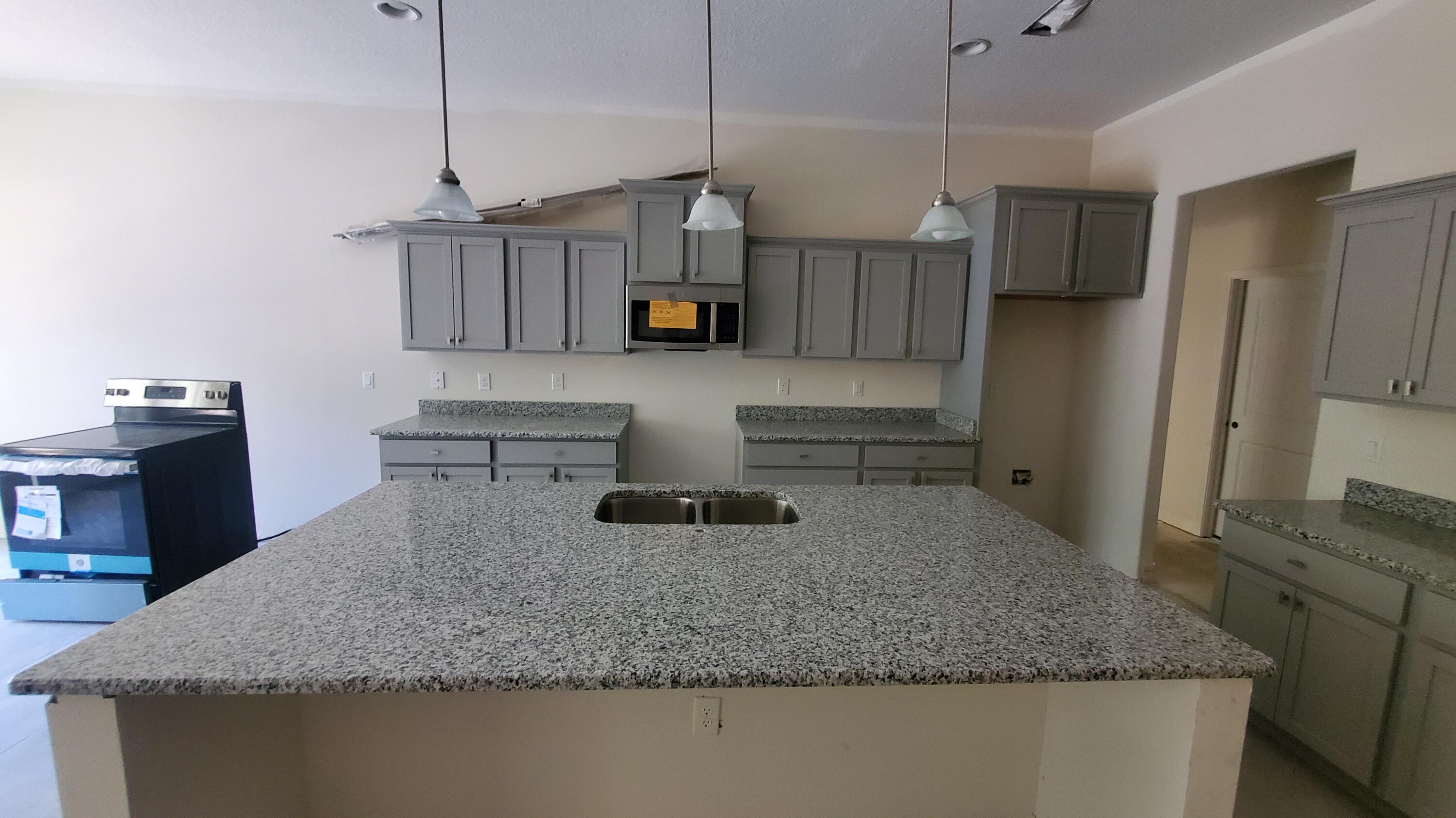 WINDMEADOWS - Residential