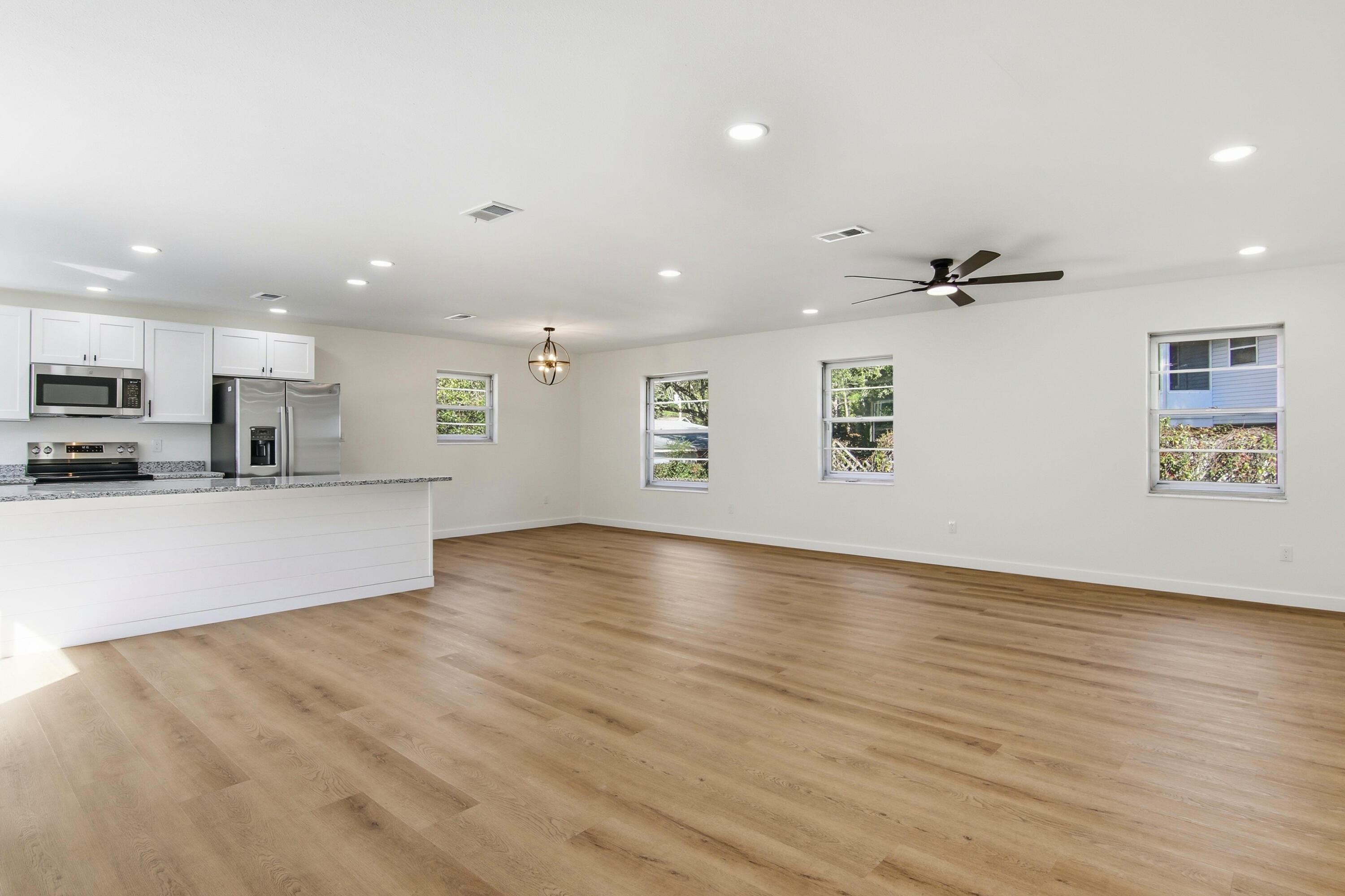 EASTGATE - Residential