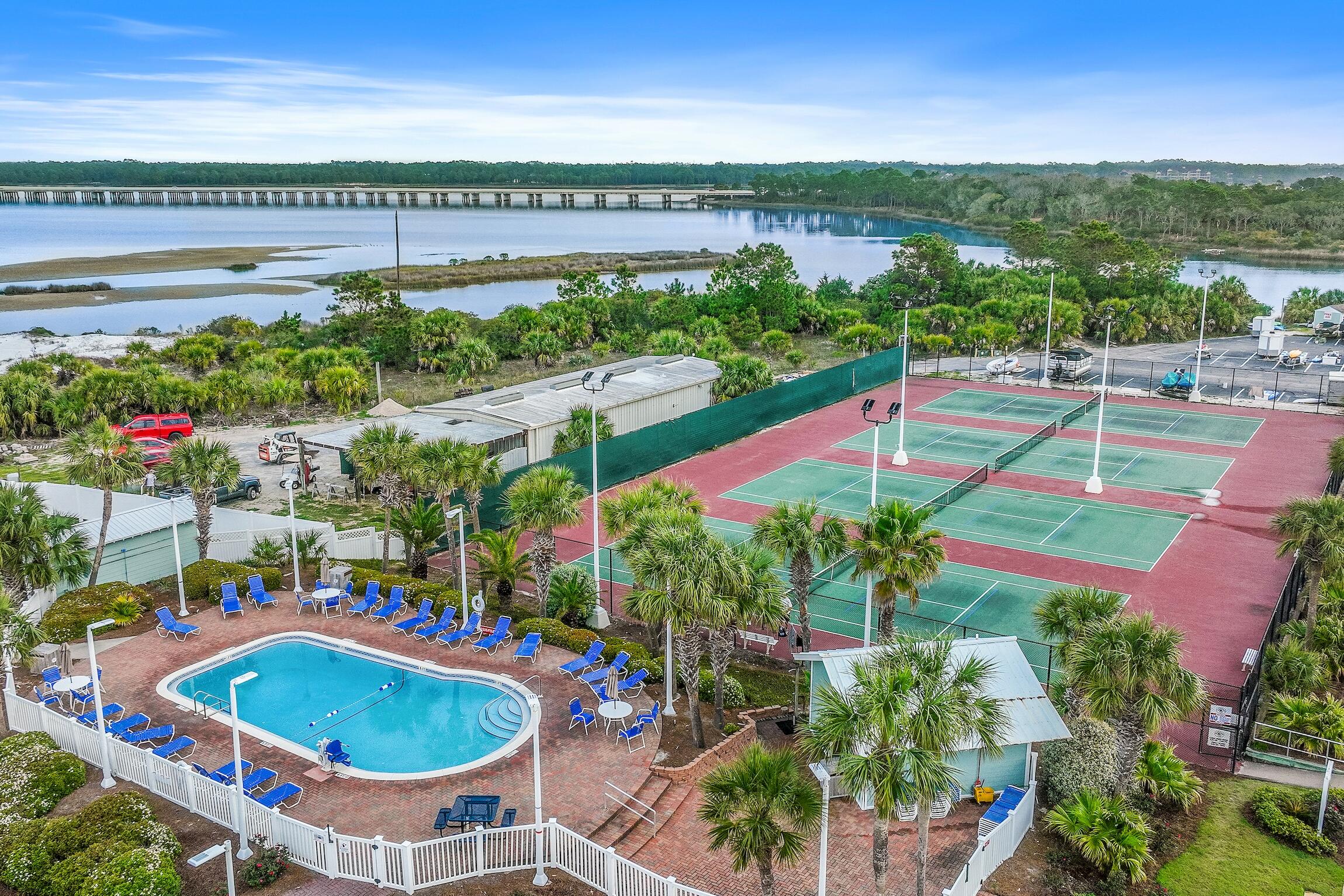 PINNACLE PORT - Residential