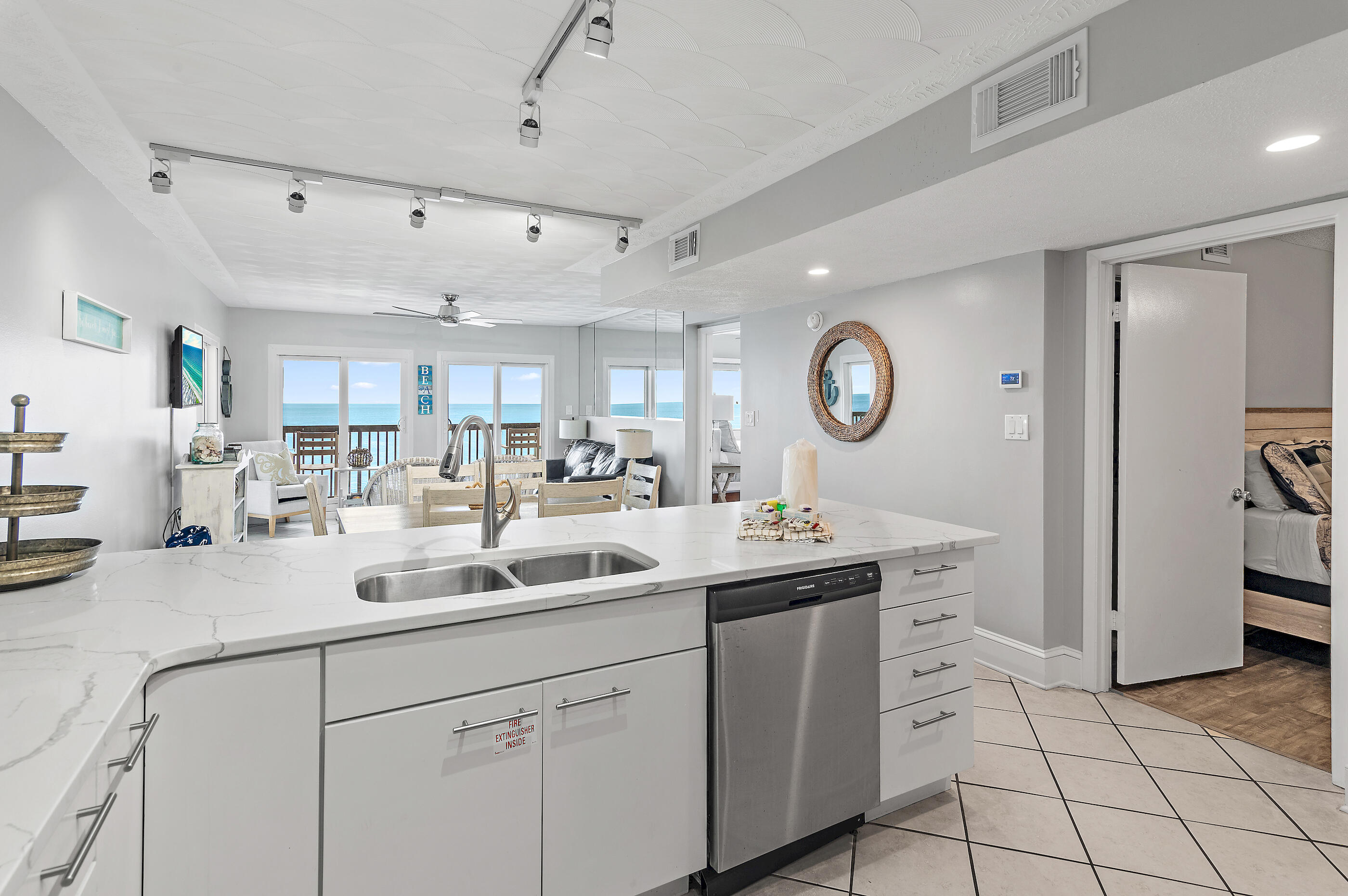 PINNACLE PORT - Residential