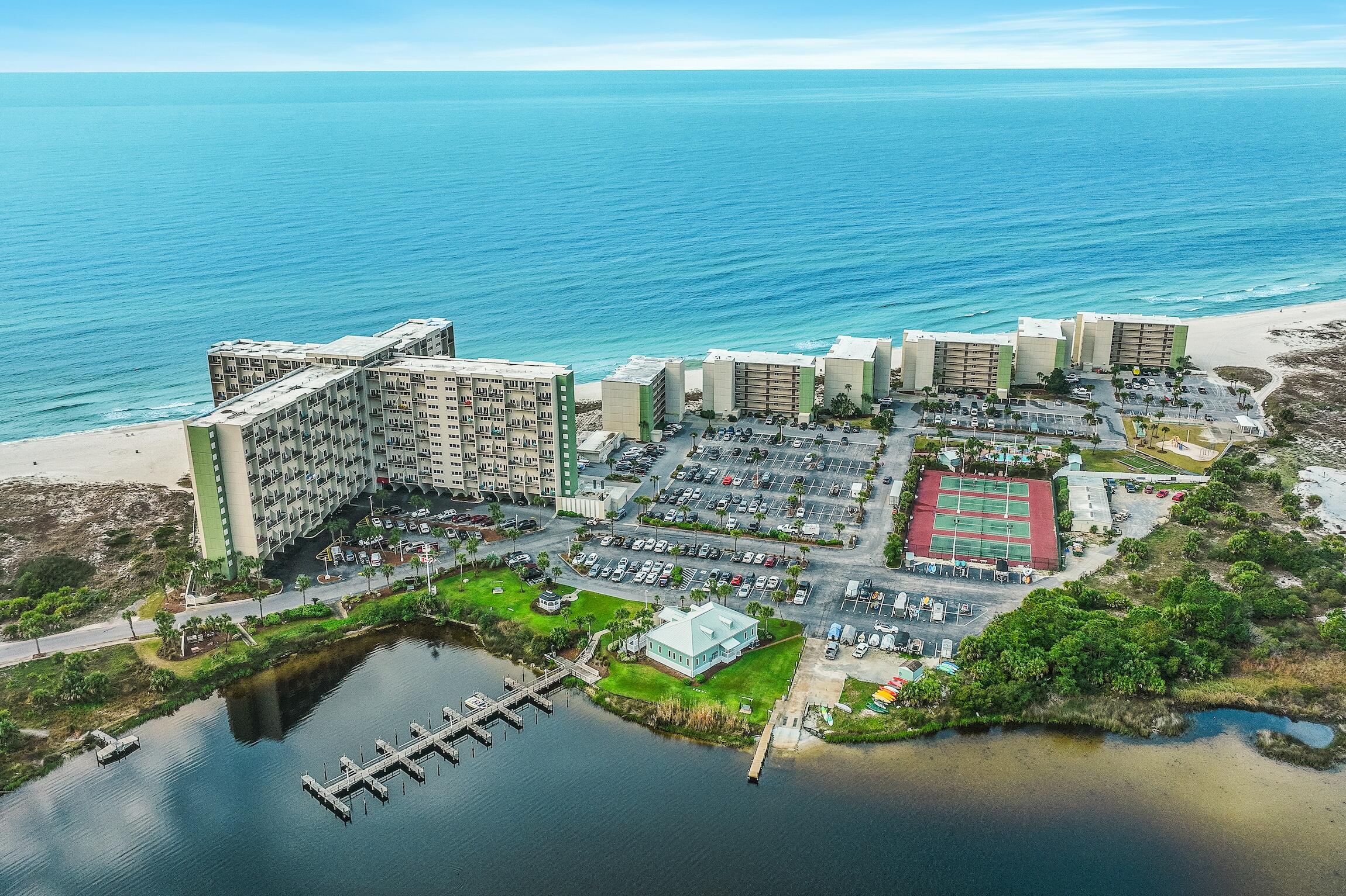 PINNACLE PORT - Residential