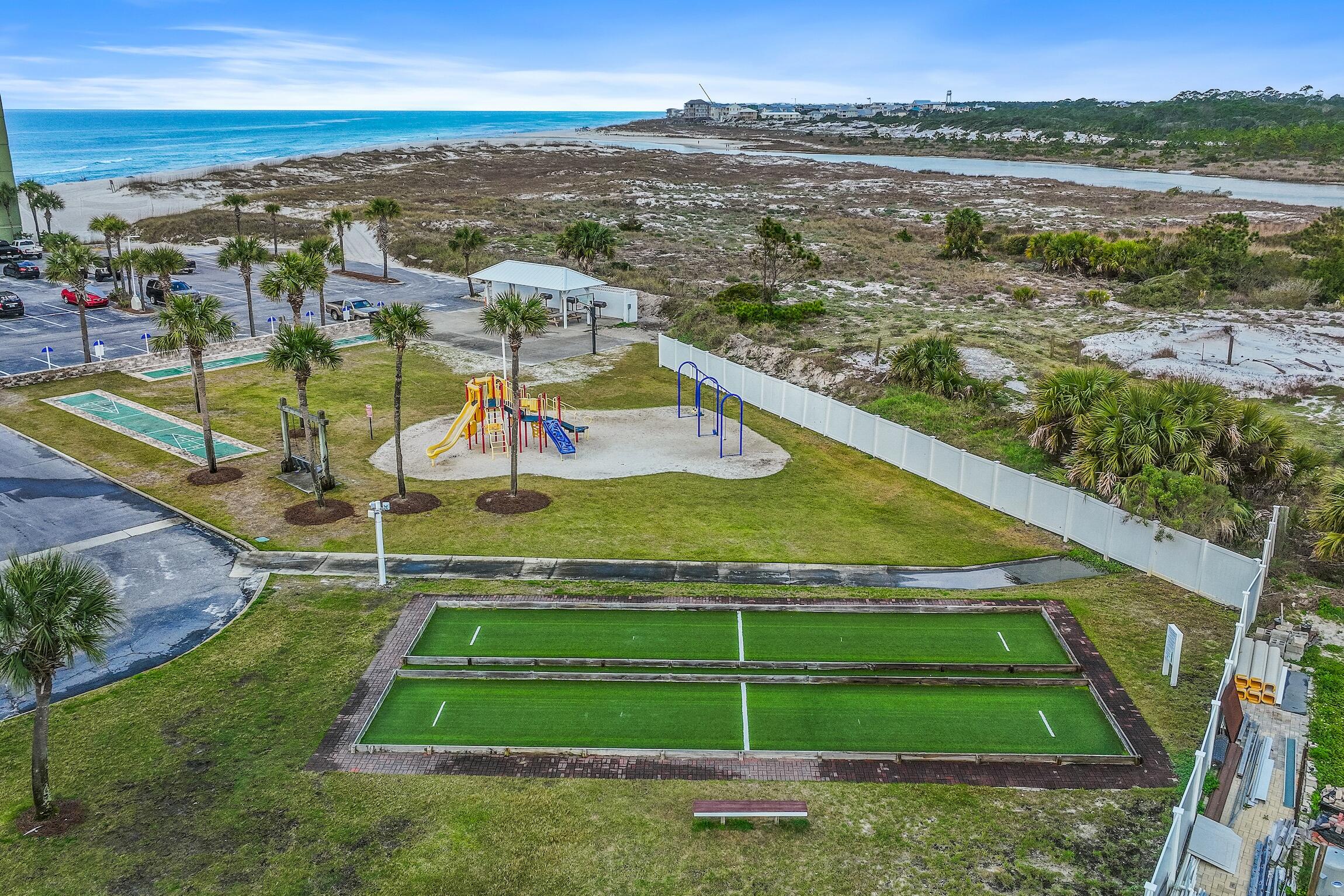 PINNACLE PORT - Residential